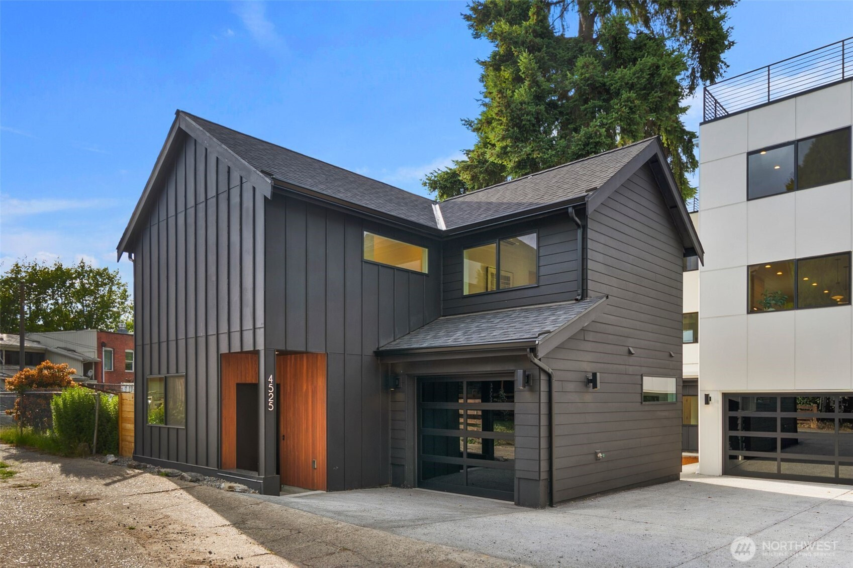 4525 S Orcas Street, Seattle, WA 98118