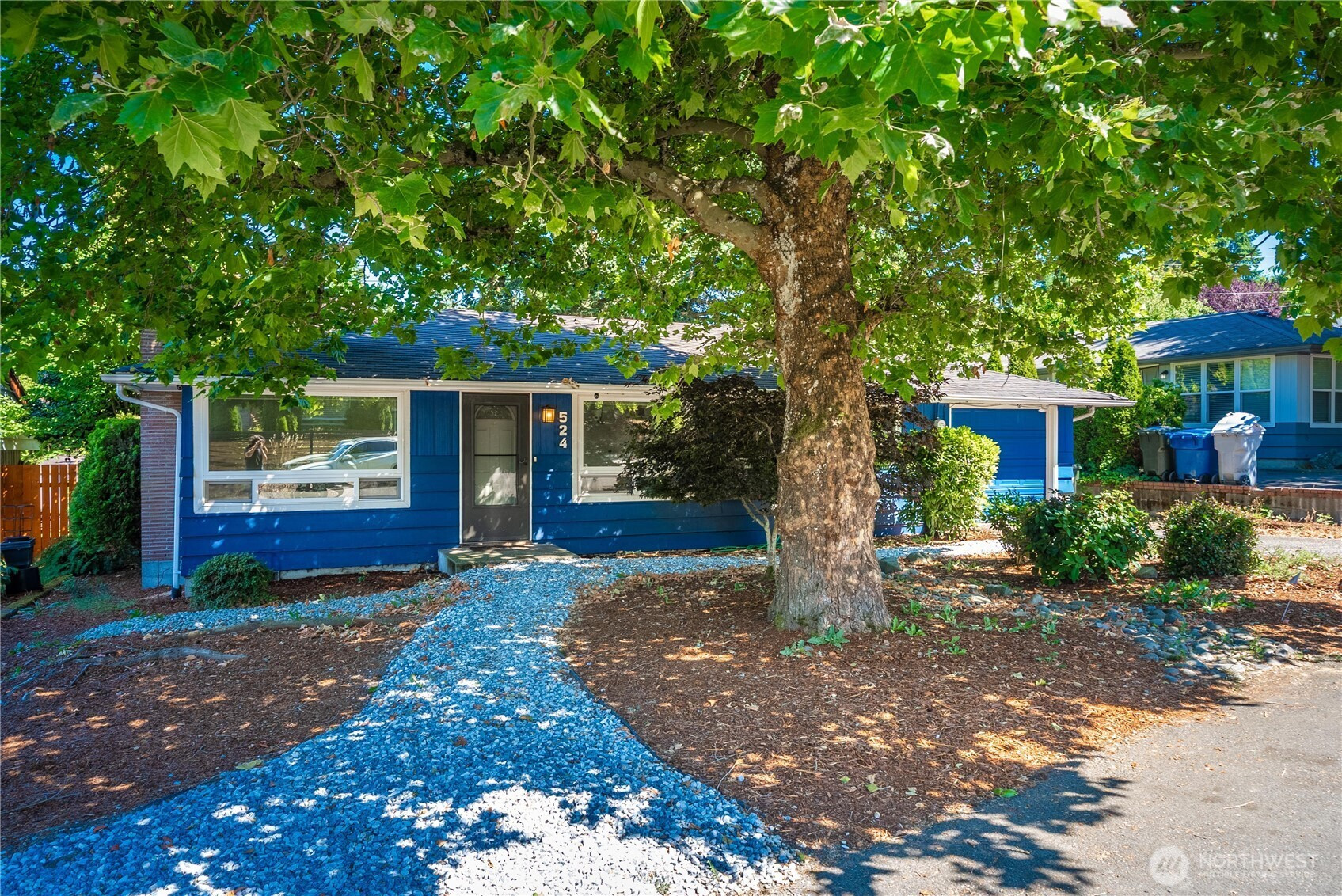 524 View Place, Kent, WA 98030