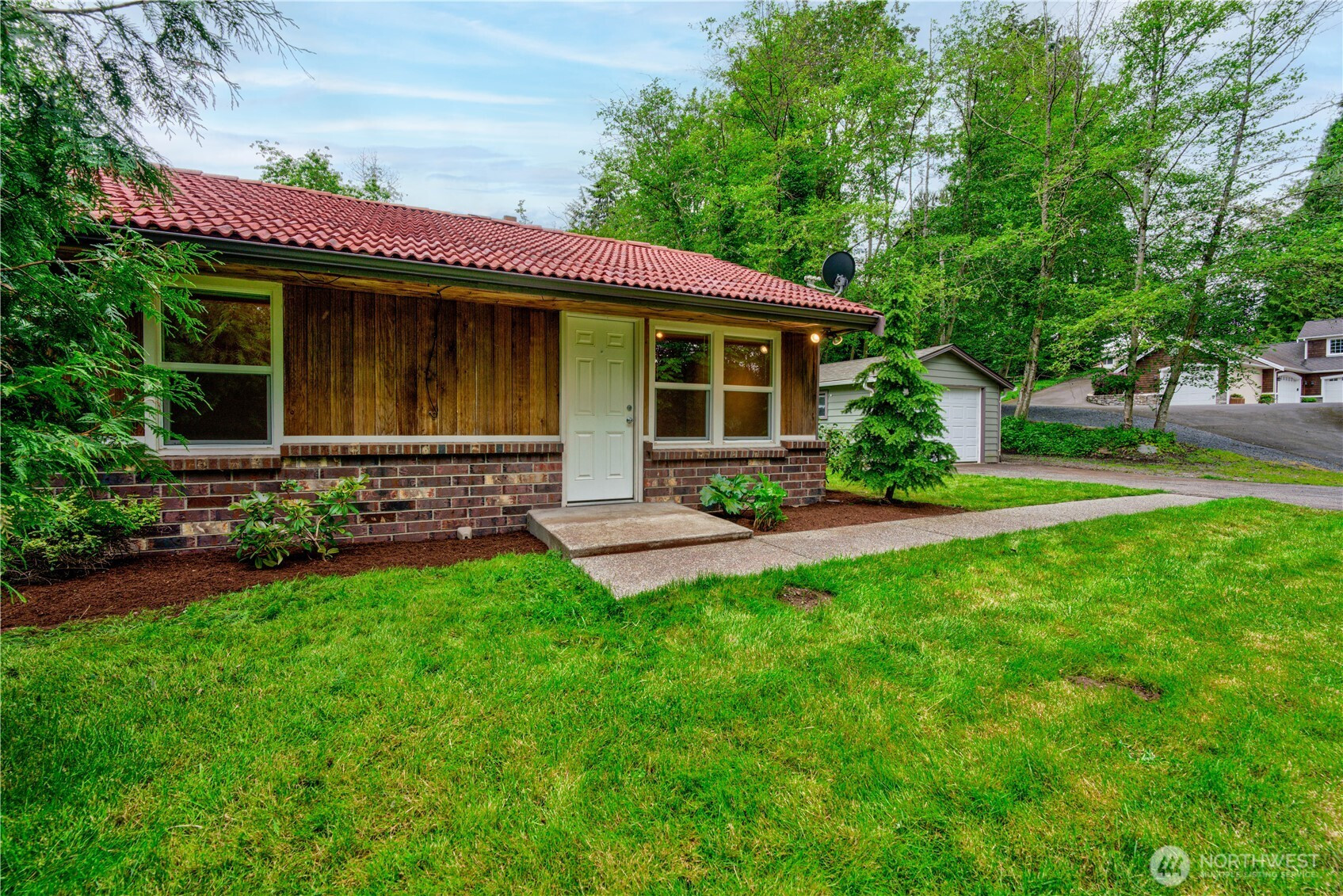 6229 202nd Street NE, Kenmore, WA 98028