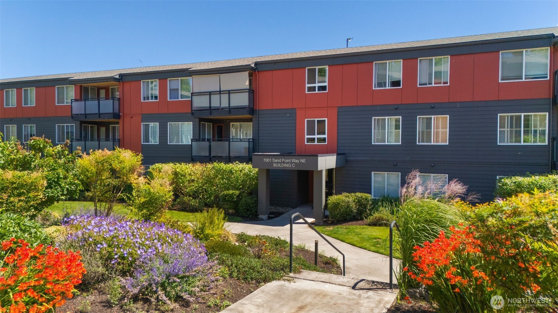 7001 Sand Point Way NE, Seattle, WA 98115