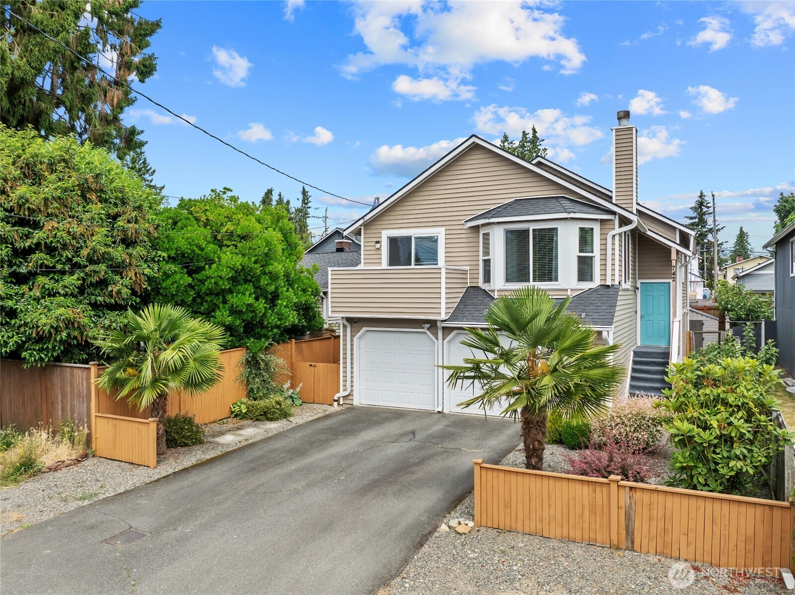 742 N 103rd Street, Seattle, WA 98133