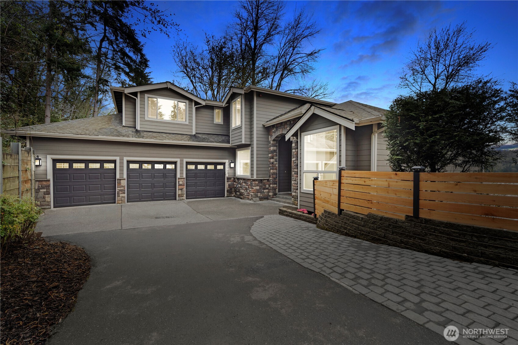 10963 SE 62nd Street, Bellevue, WA 98006