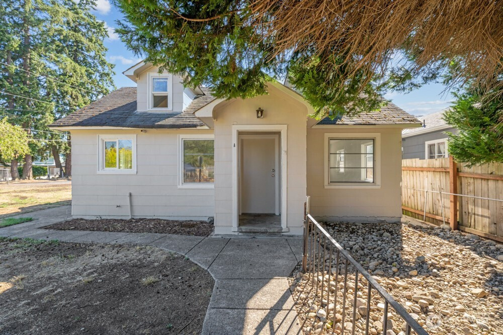 8906 Wadsworth Street SW, Lakewood, WA 98498