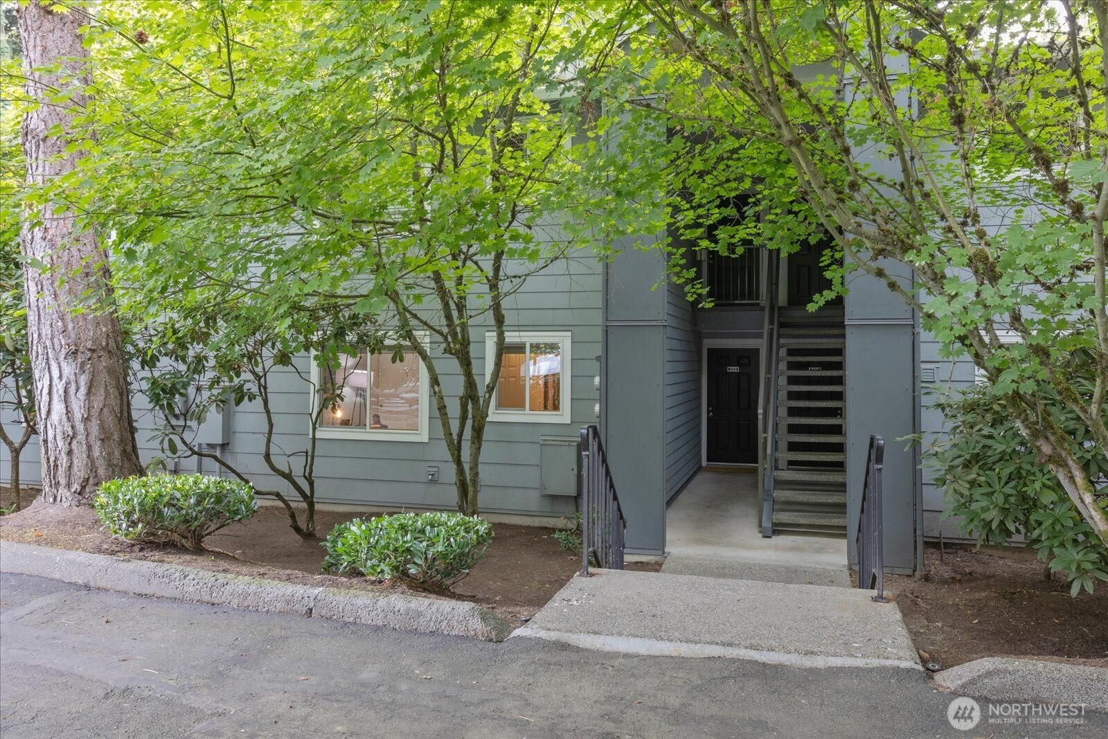 10018 NE 127th Place, Kirkland, WA 98034