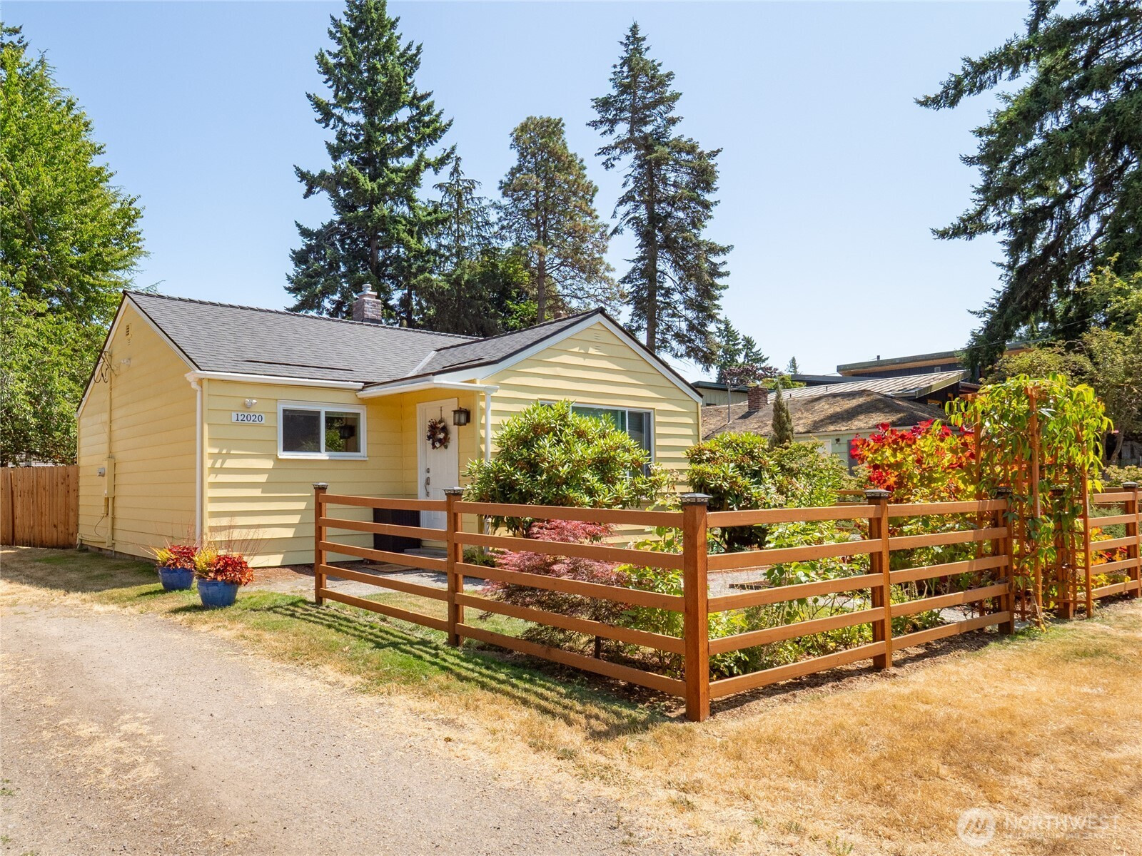 12020 14th Avenue NE, Seattle, WA 98125