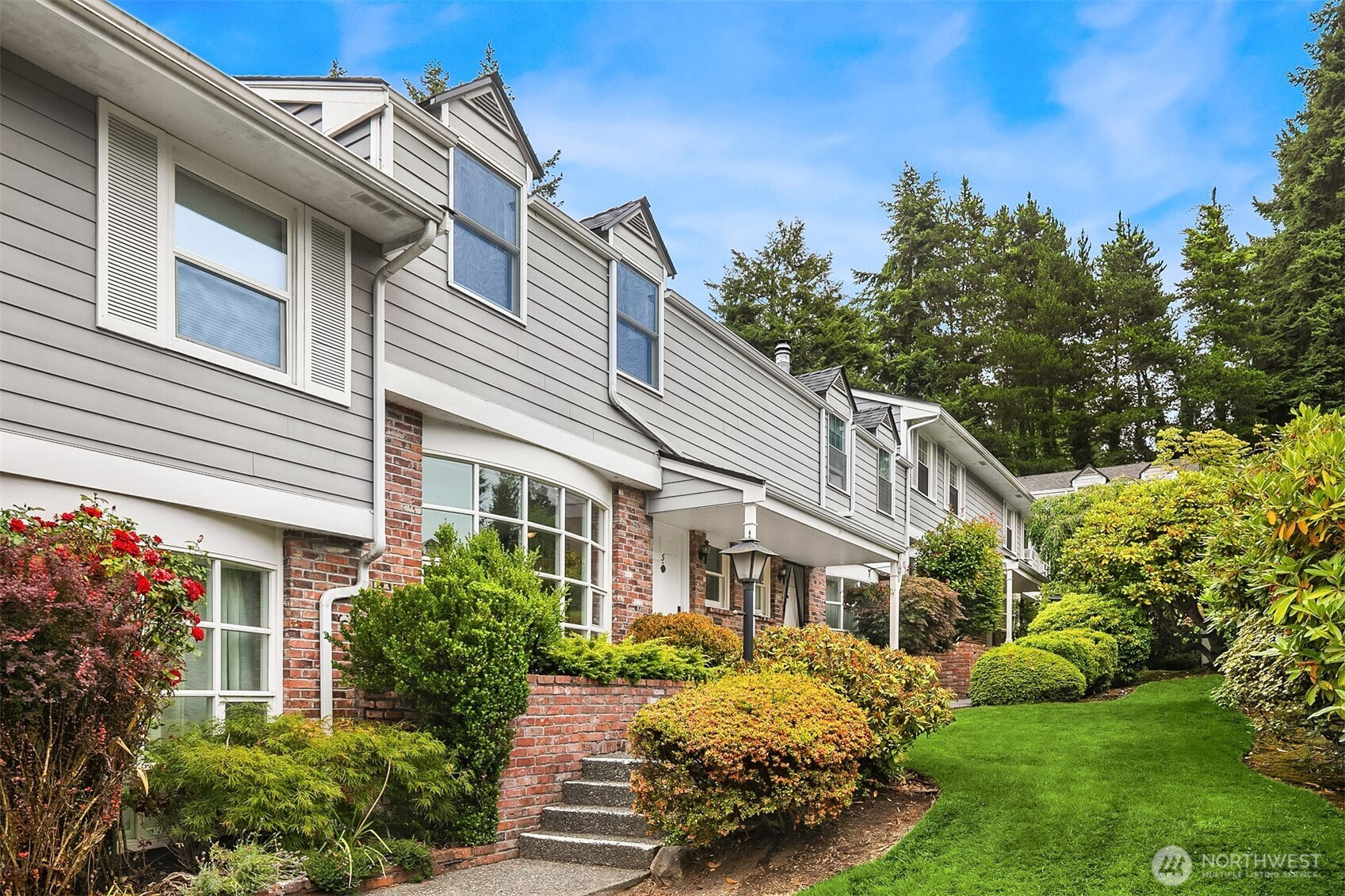 1420 Bellevue Way SE, Bellevue, WA 98004