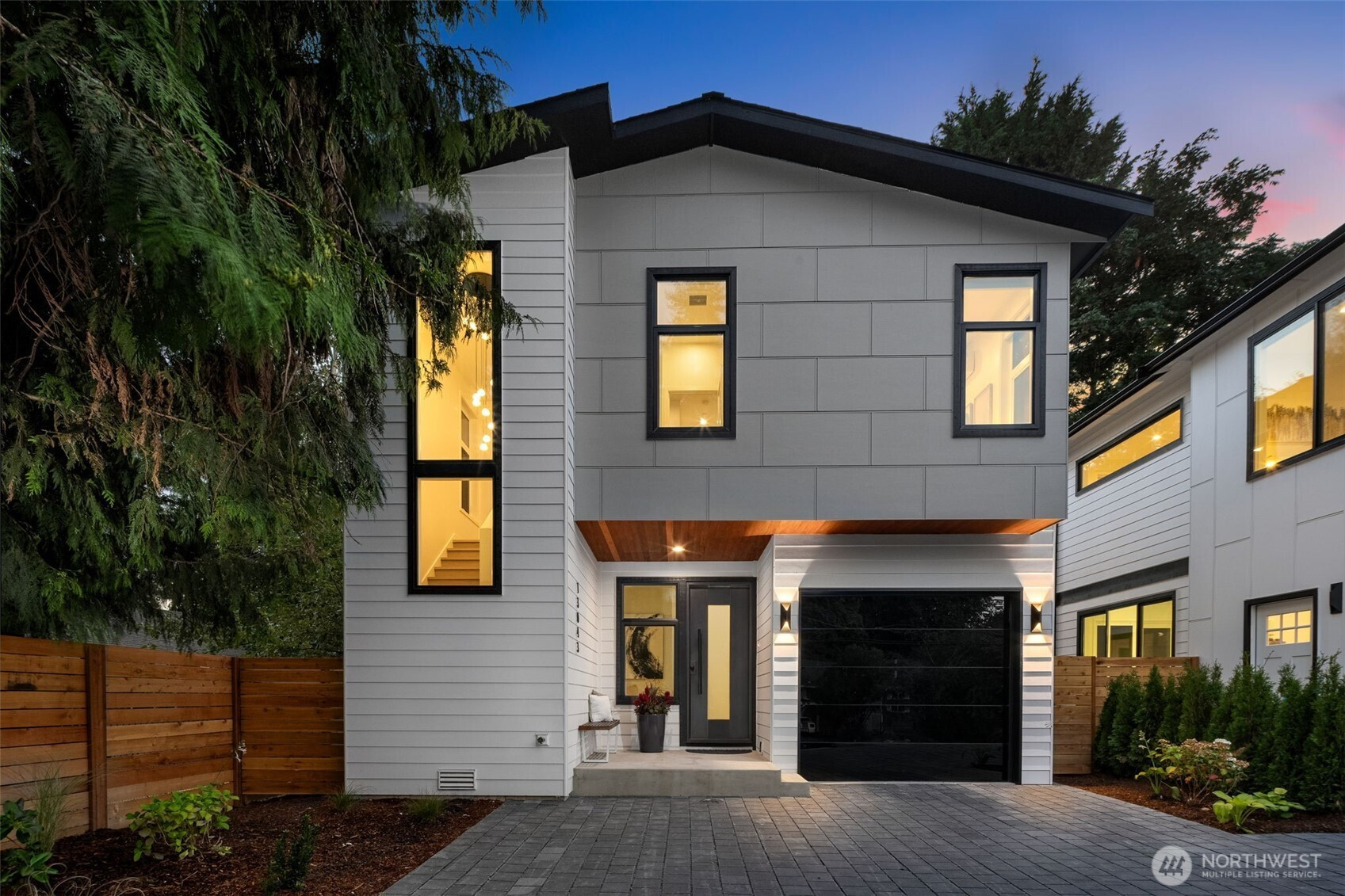 13043 111th Avenue NE, Kirkland, WA 98034