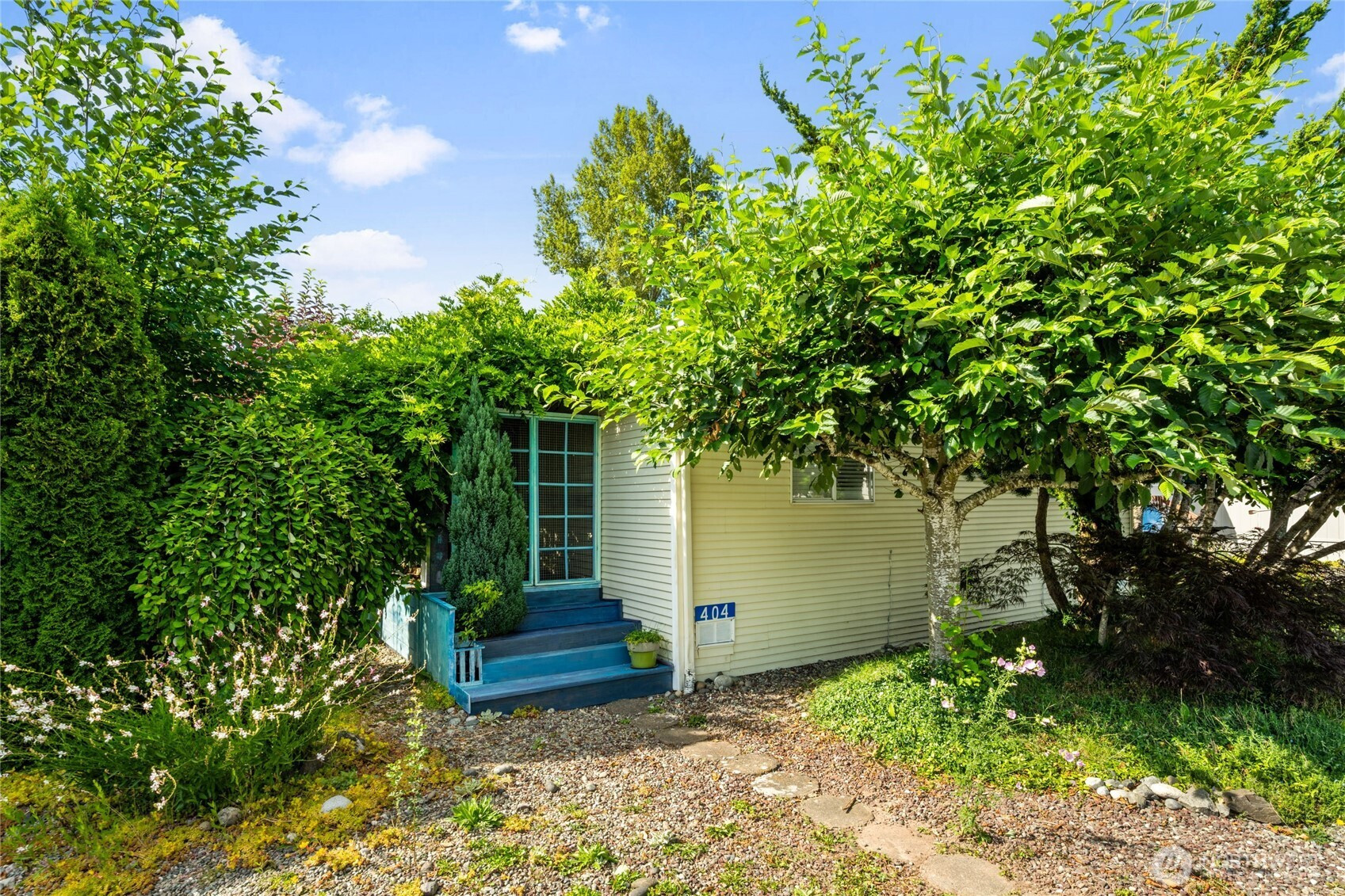404 NE Saturn Lane, Bremerton, WA 98311