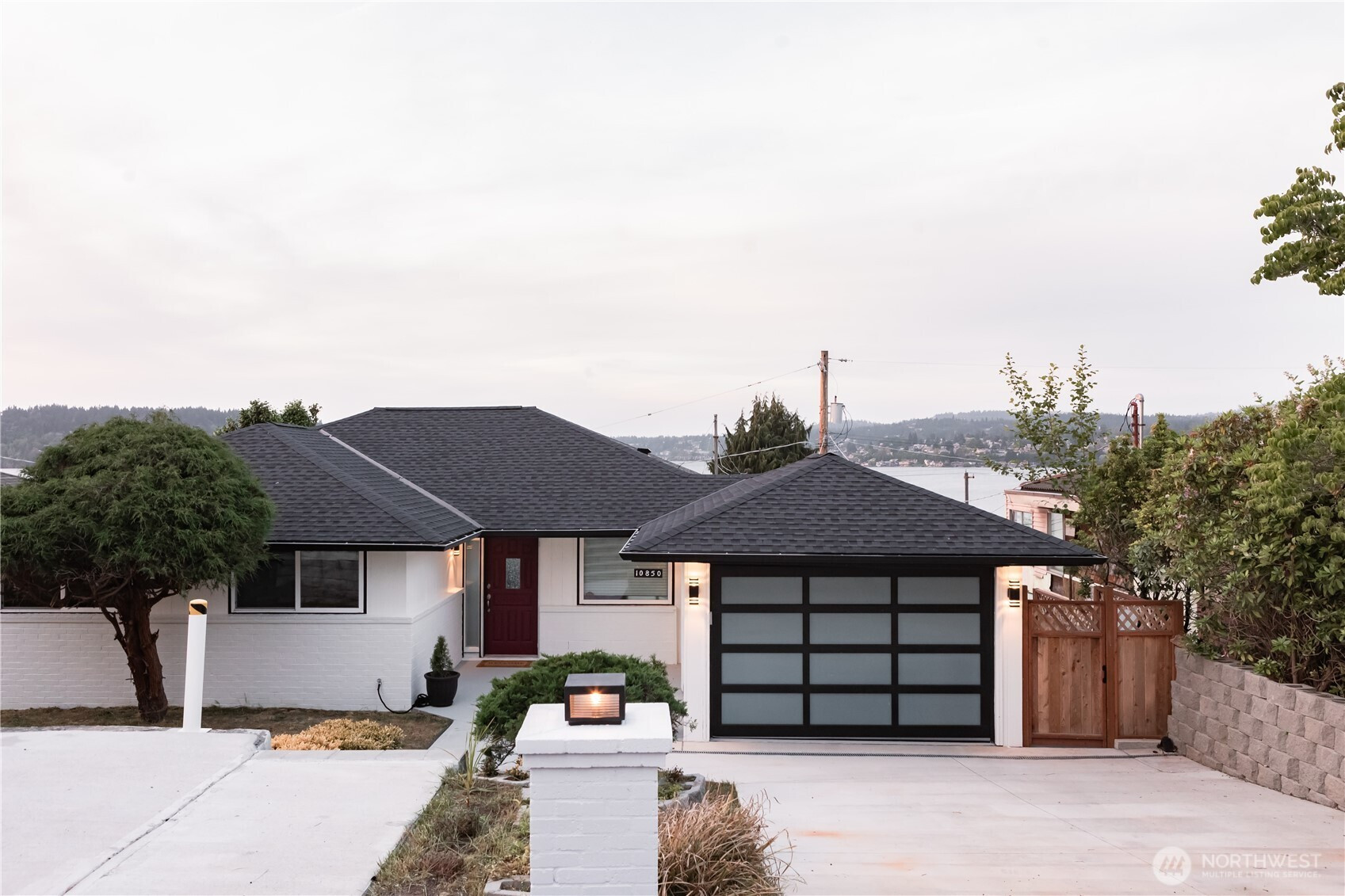 10850 Dixon Drive S, Seattle, WA 98178