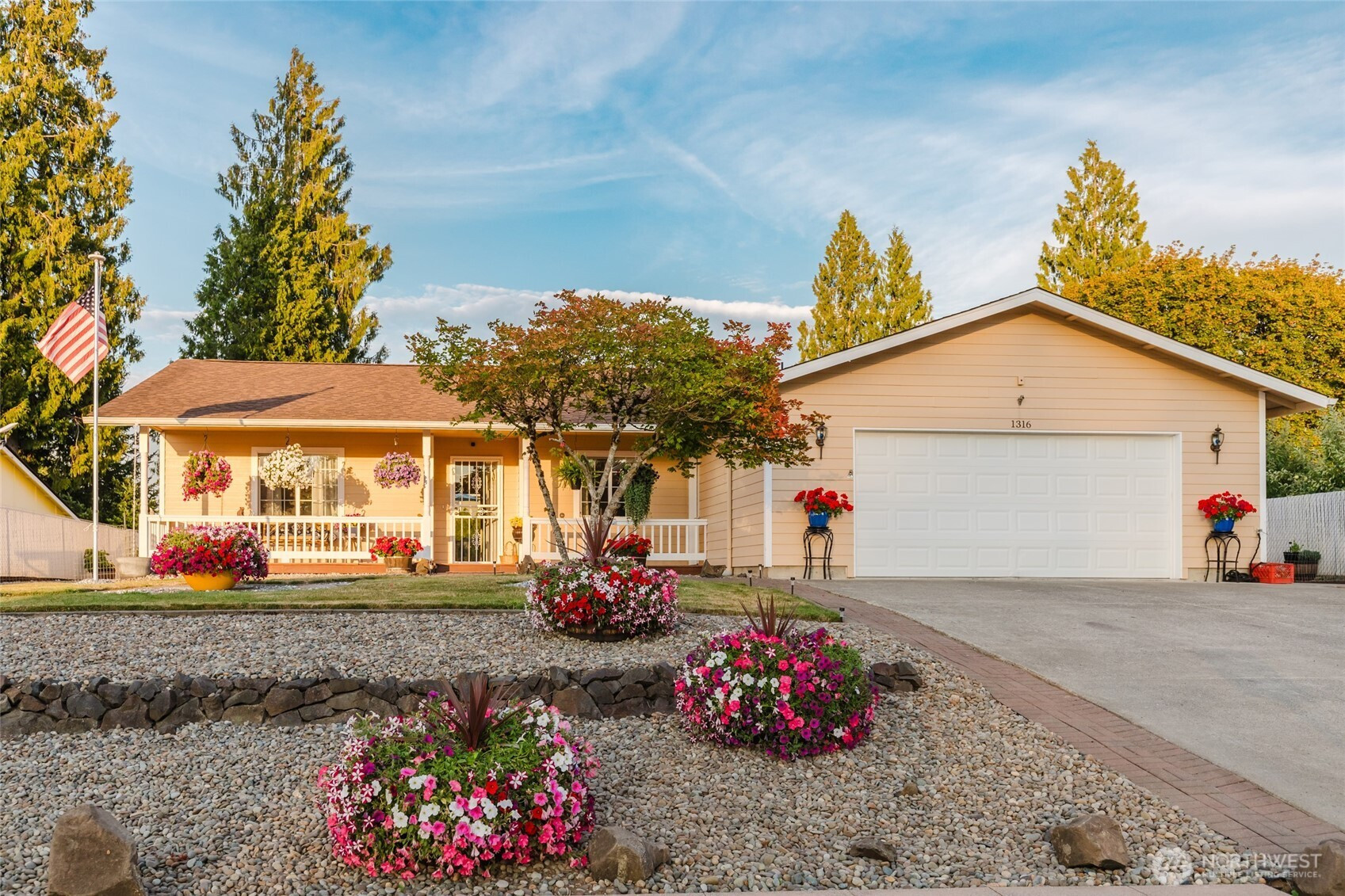 1316 Wildwood Avenue NE, Napavine, WA 98532