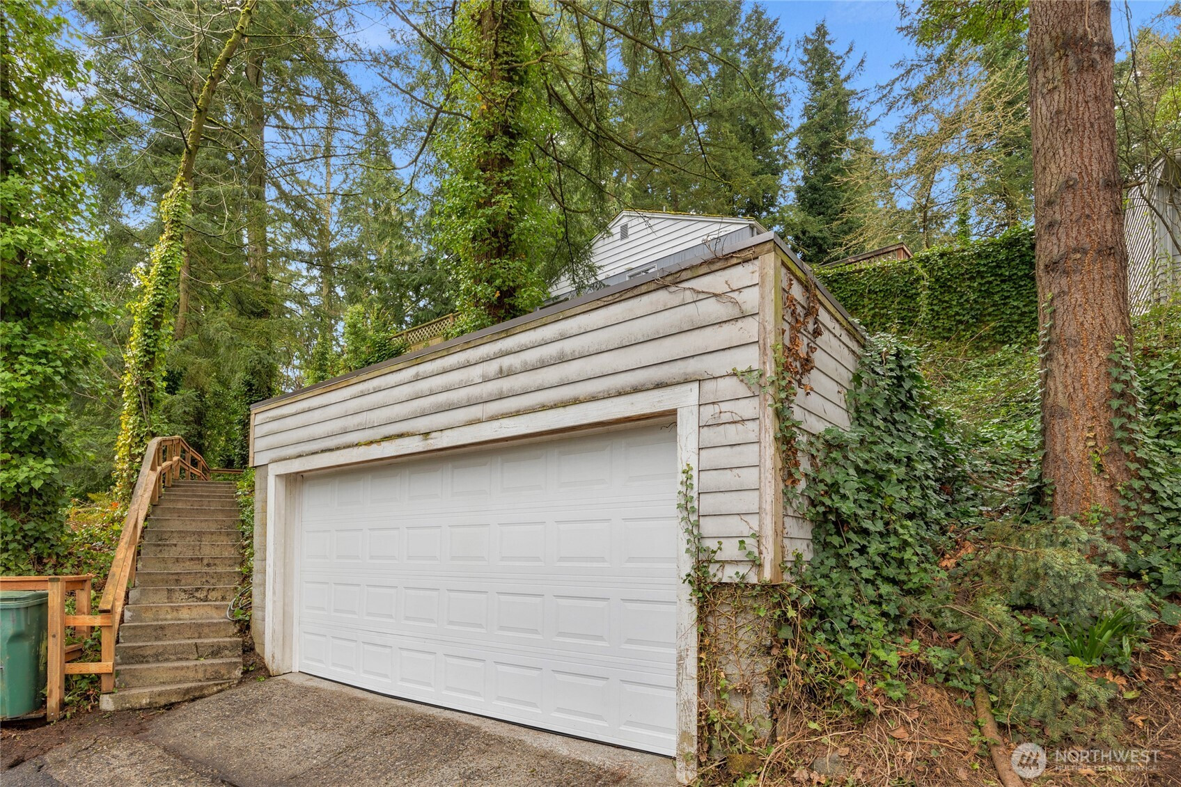 13909 4th Avenue NE, Seattle, WA 98125