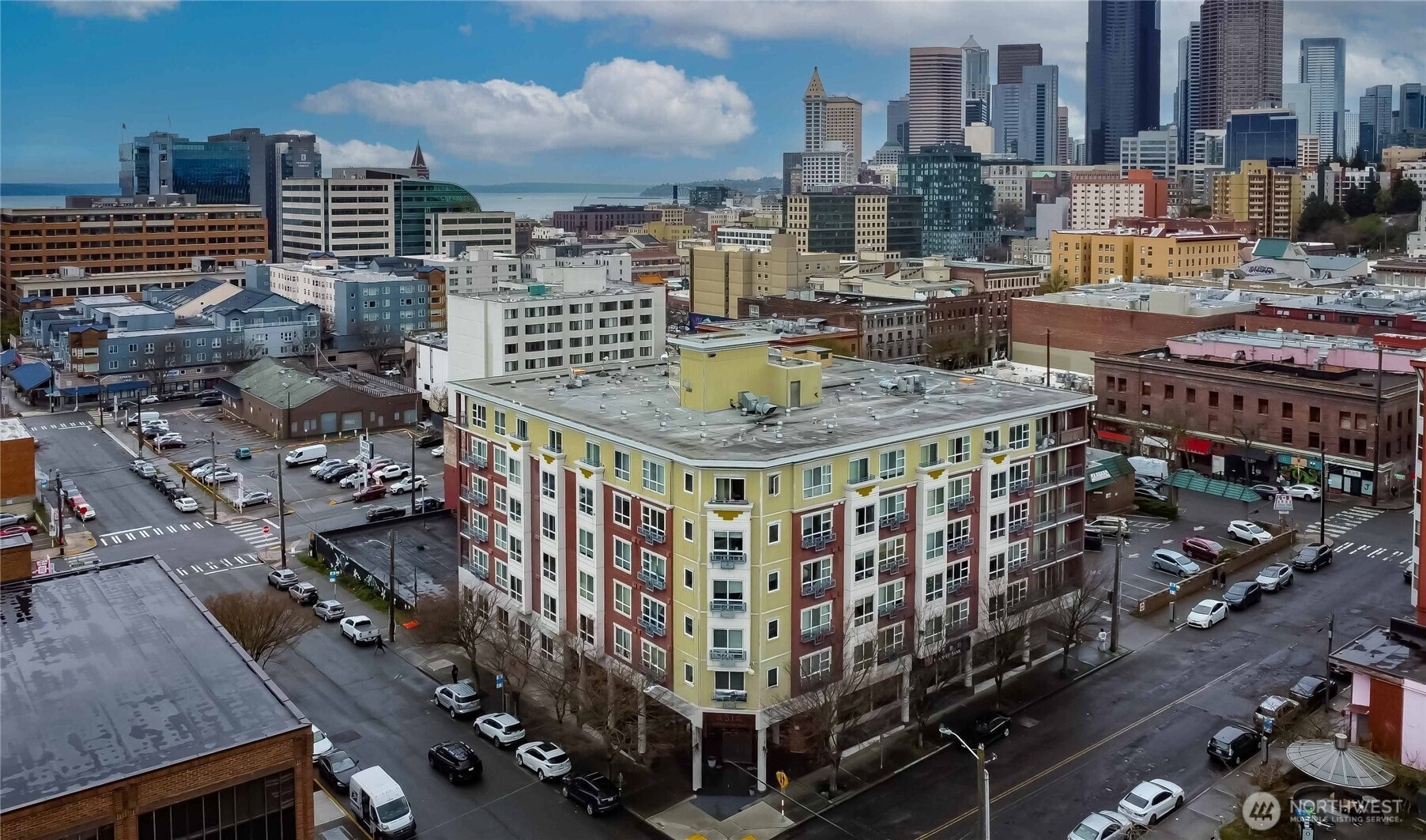 668 S Lane Street, Seattle, WA 98104