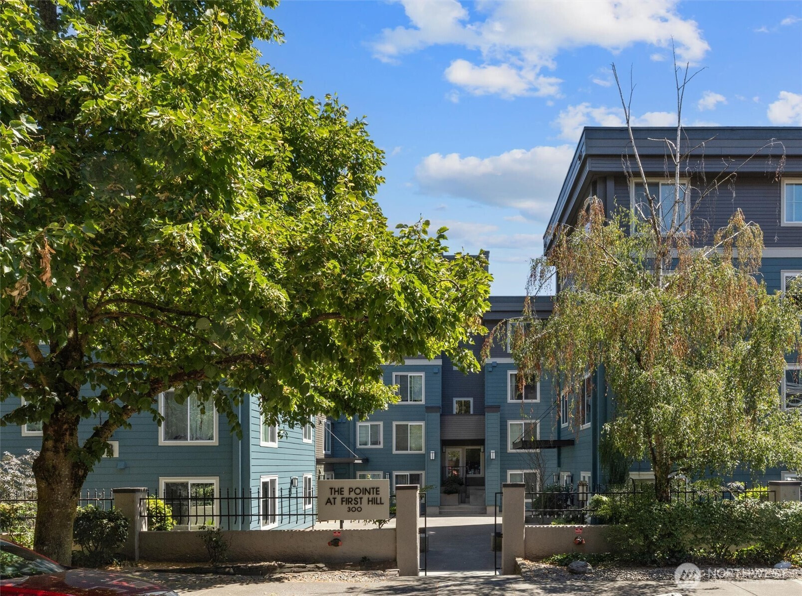 300 10th Avenue, Seattle, WA 98122