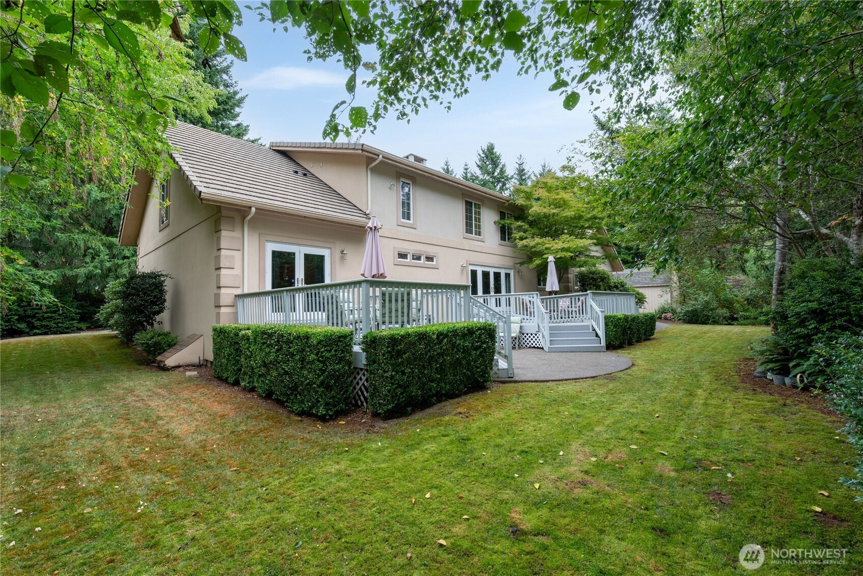 121 E Sterling Drive, Allyn, WA 98524
