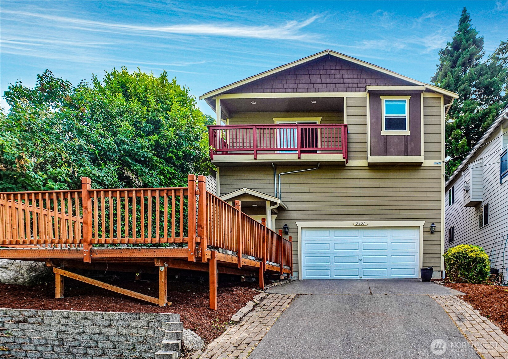 5451 SW 32nd Avenue, Seattle, WA 98126