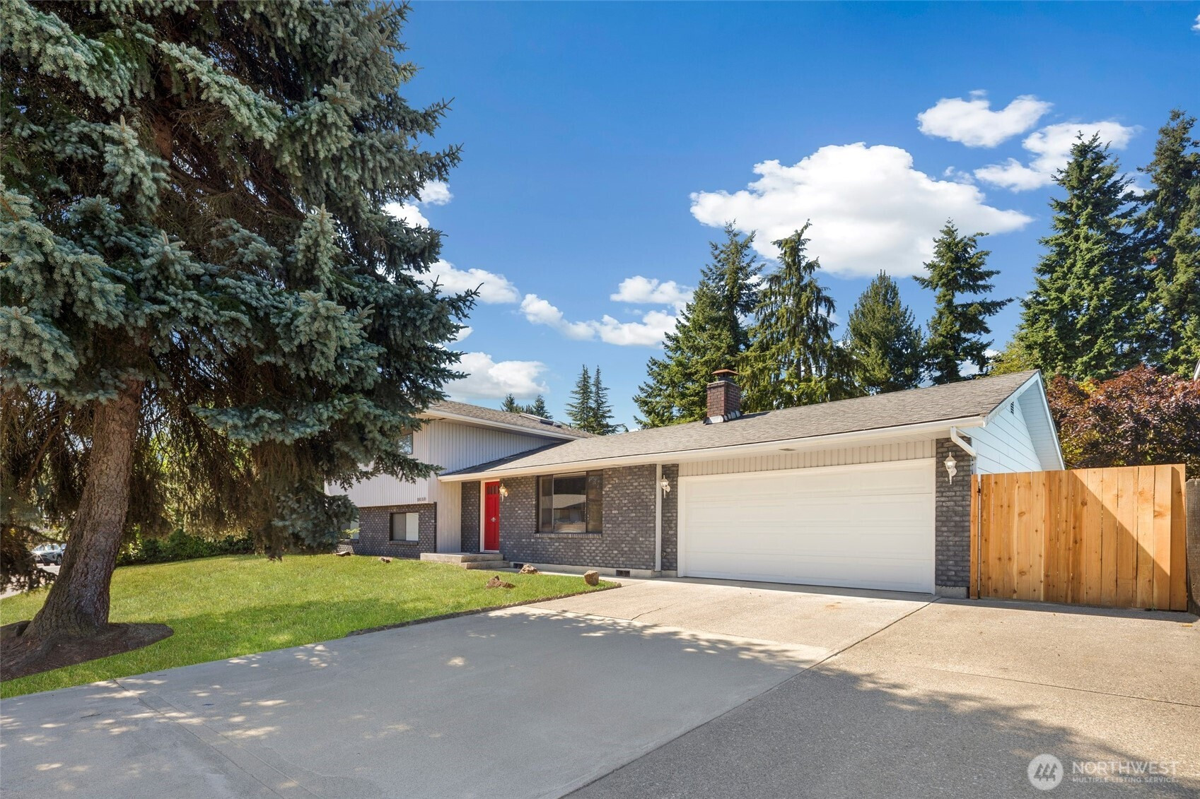 9116 10th Avenue SE, Everett, WA 98208