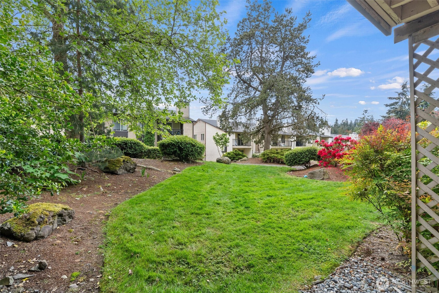 12515 NE 145th Place, Kirkland, WA 98034