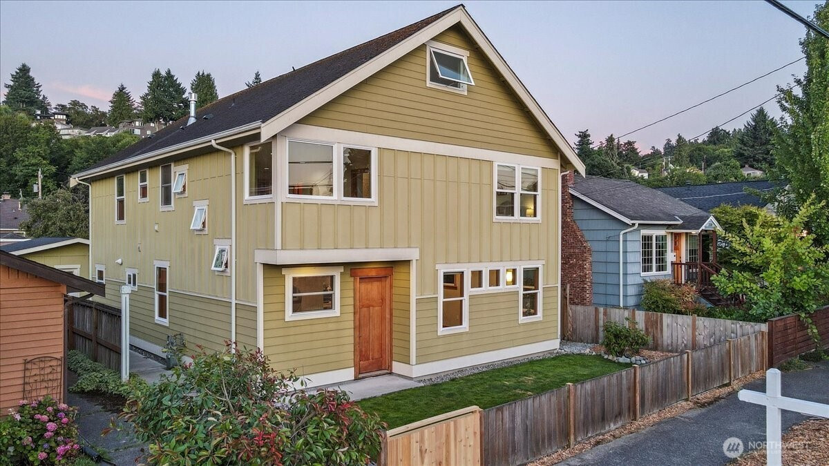 2534 57th Avenue SW, Seattle, WA 98116