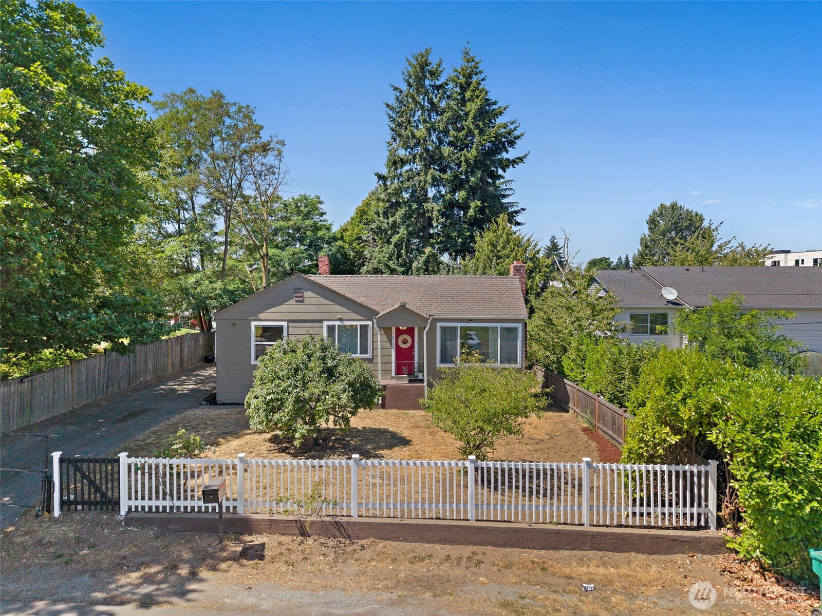 10743 14th Avenue SW, Seattle, WA 98146
