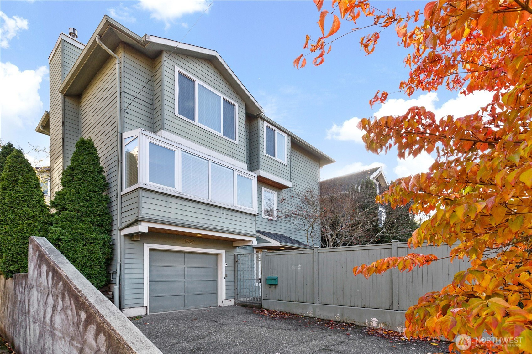 1626 42nd Avenue E, Seattle, WA 98112