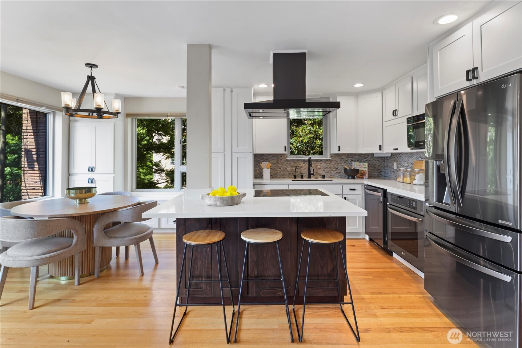 530 W Olympic Place, Seattle, WA 98119
