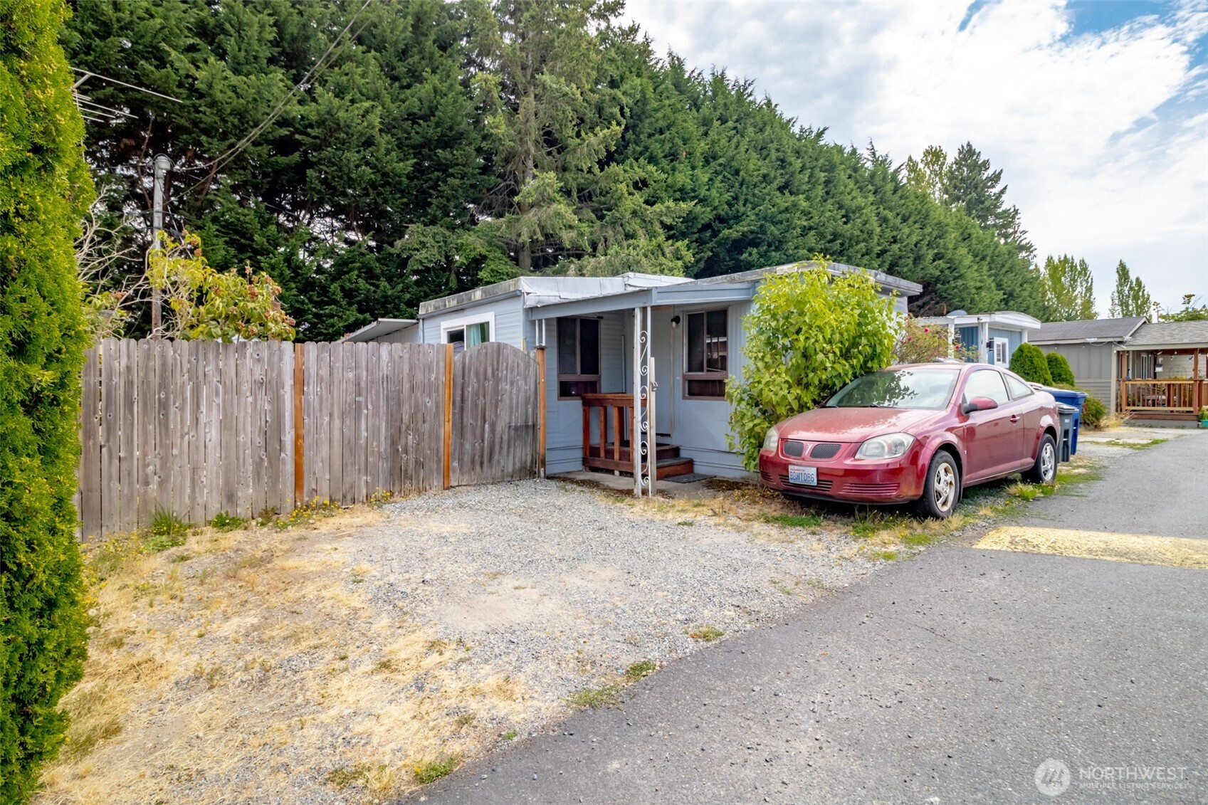 1831 S 268th Street, Des Moines, WA 98198