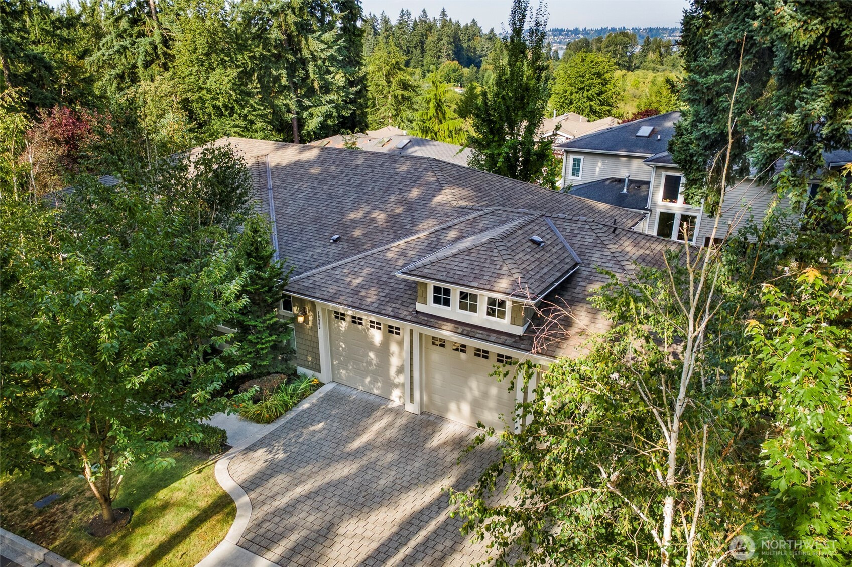 10905 102nd Avenue NE, Kirkland, WA 98033