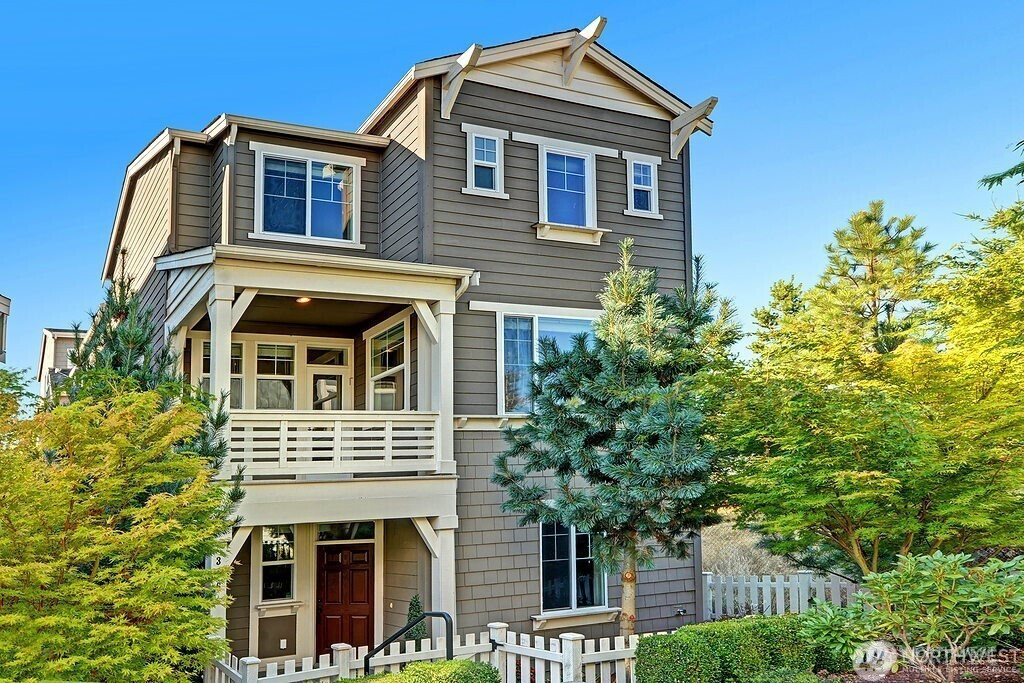 316 NE Eagle Way, Issaquah, WA 98029