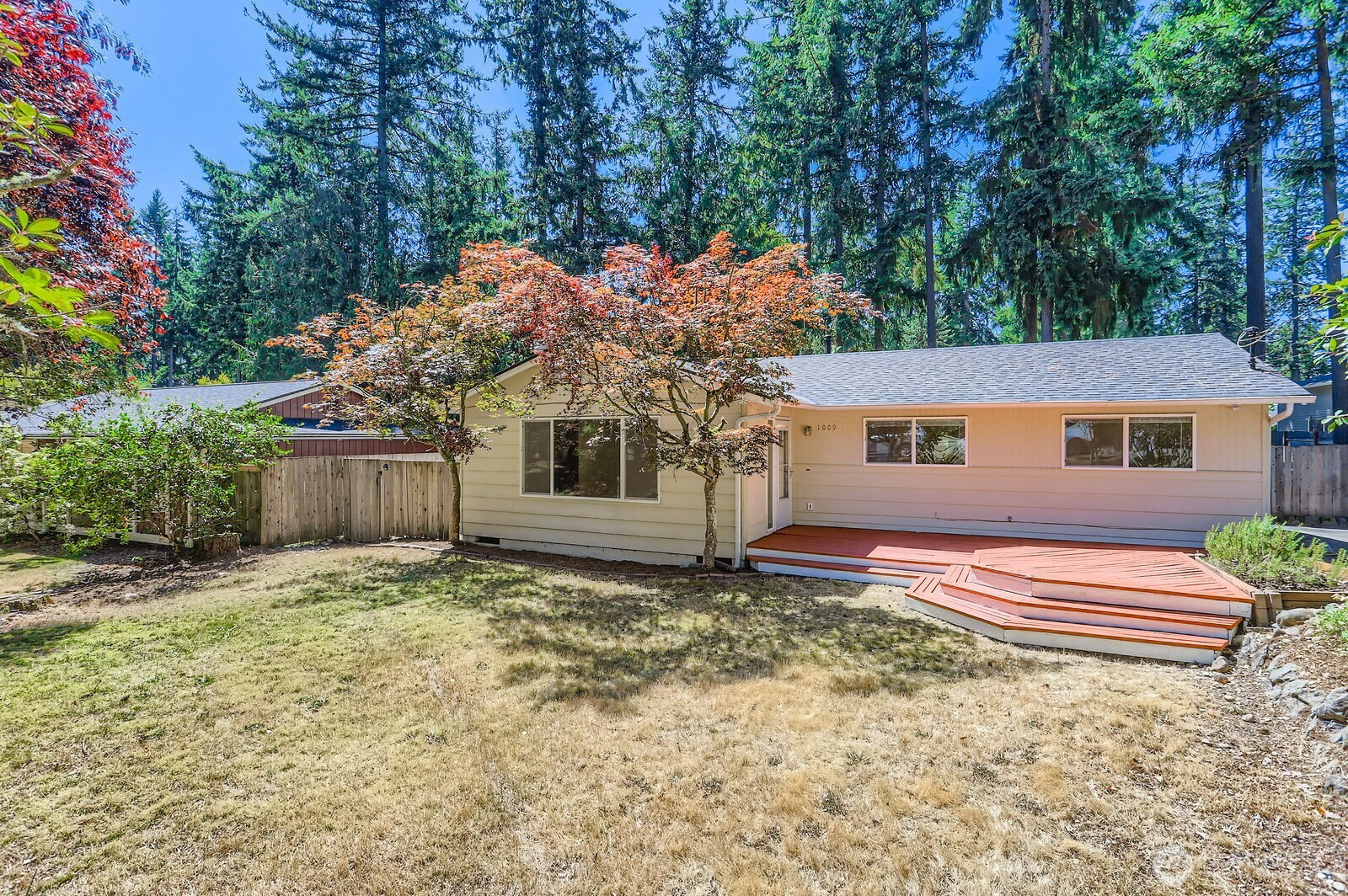 1009 208th Avenue NE, Sammamish, WA 98074
