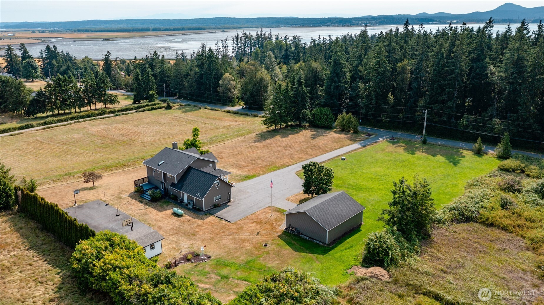 11169 Walker Road, Mount Vernon, WA 98273