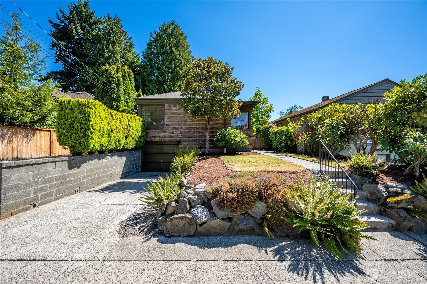 8046 Bagley Avenue N, Seattle, WA 98103