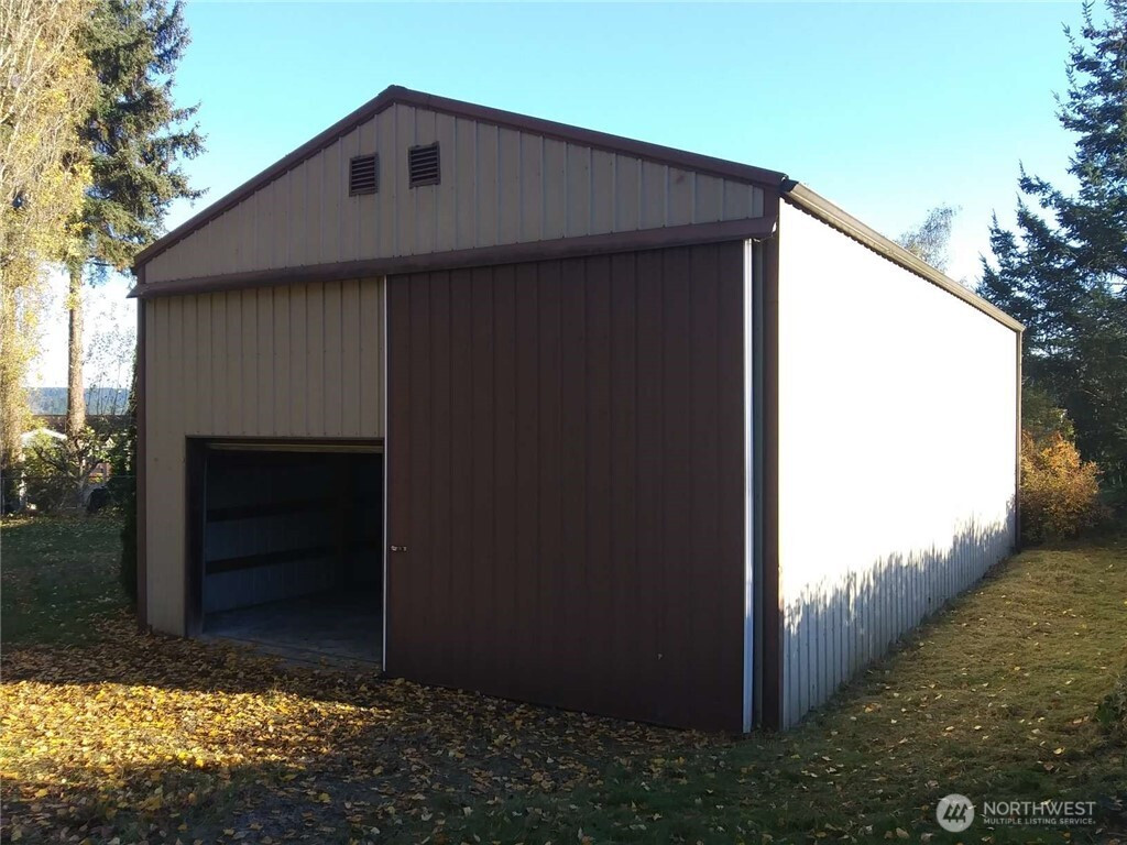 17360 Viking Way NW, Poulsbo, WA 98370