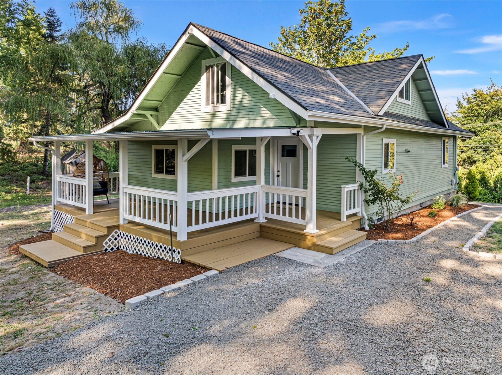 16951 Viking Way NW, Poulsbo, WA 98370