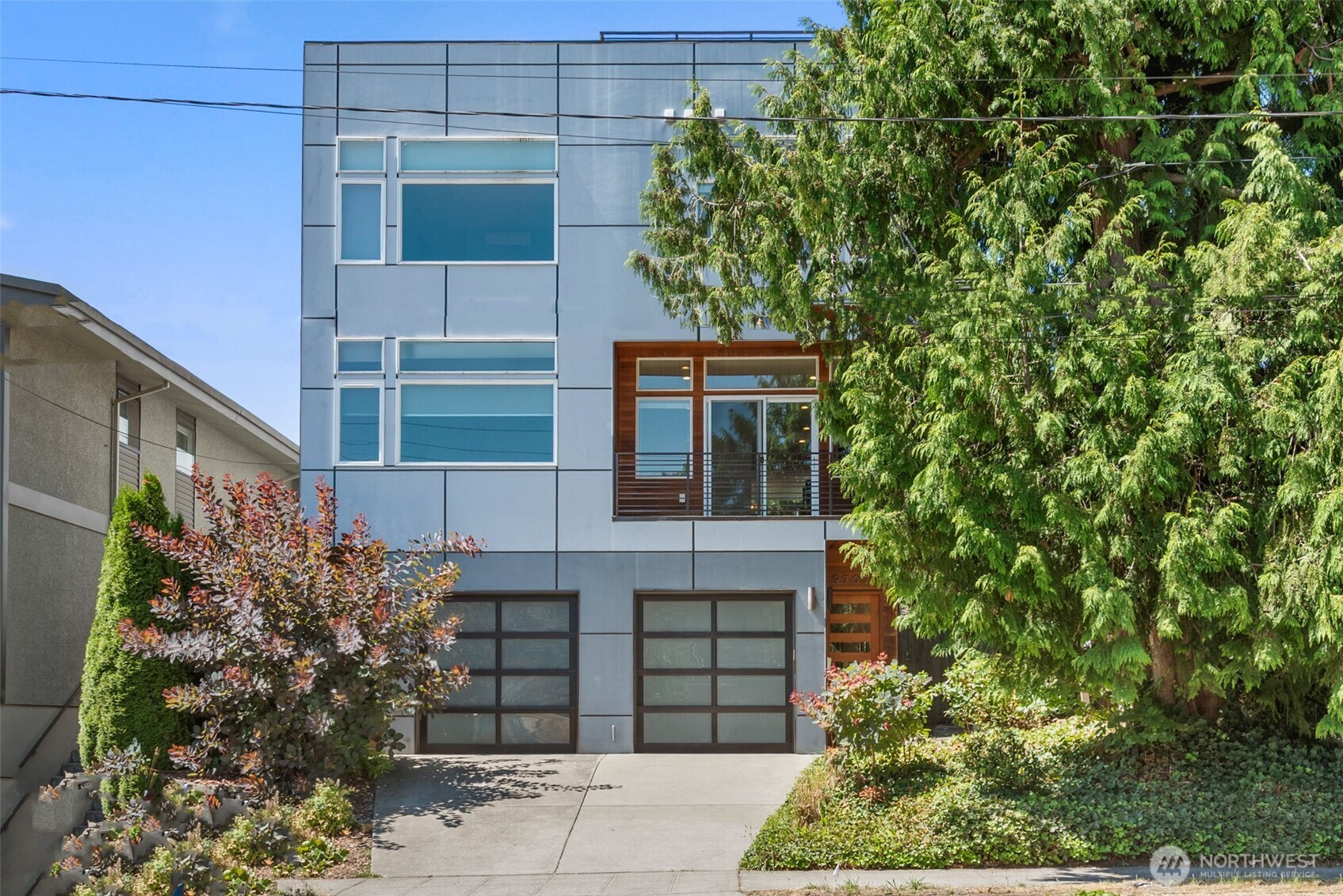 9707 Woodlawn Avenue N, Seattle, WA 98103