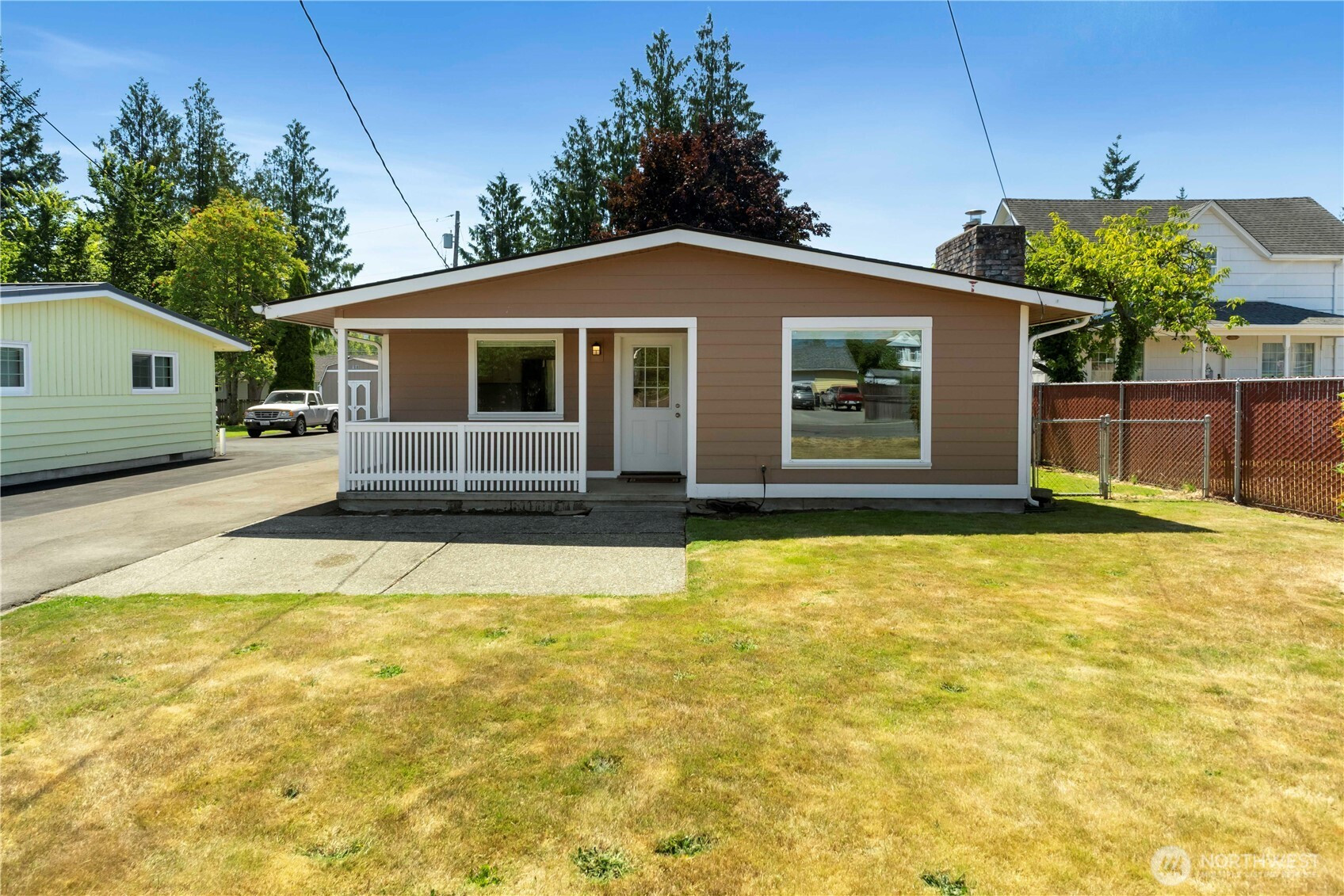 2040 Roosevelt Avenue, Enumclaw, WA 98022