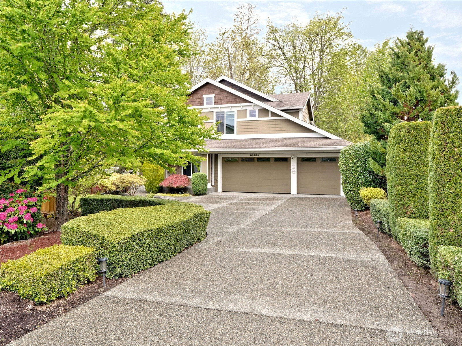 25434 NE 3rd Place, Sammamish, WA 98074