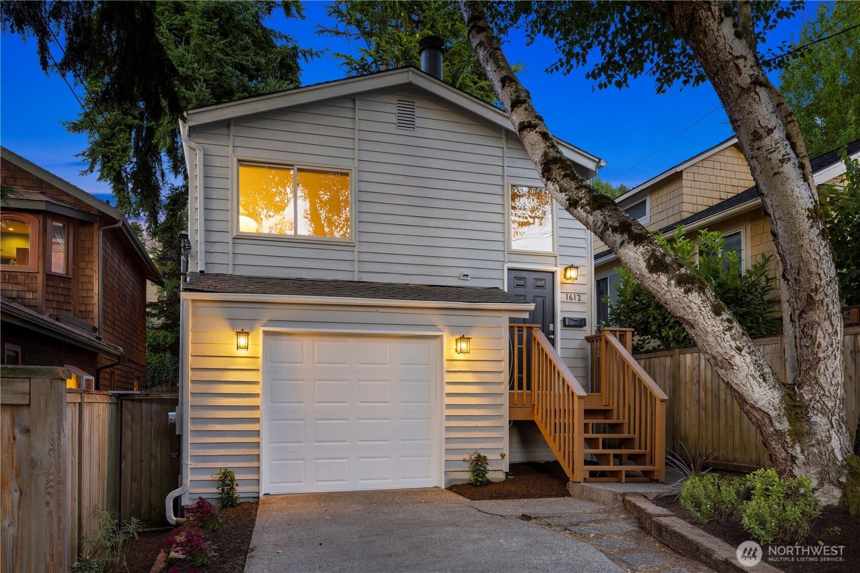 1612 32nd Avenue, Seattle, WA 98122