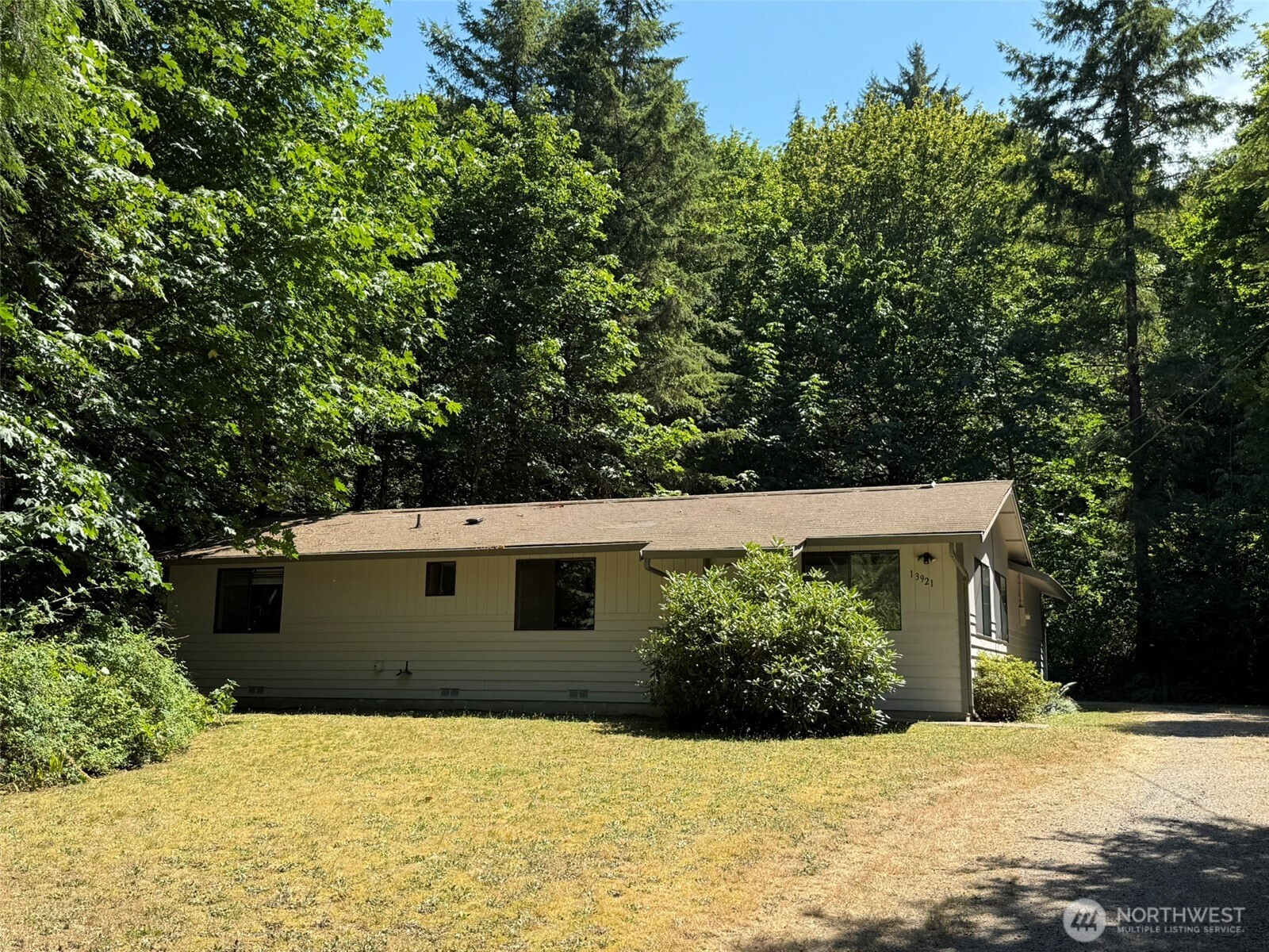 13921 217th Avenue SE, Issaquah, WA 98027