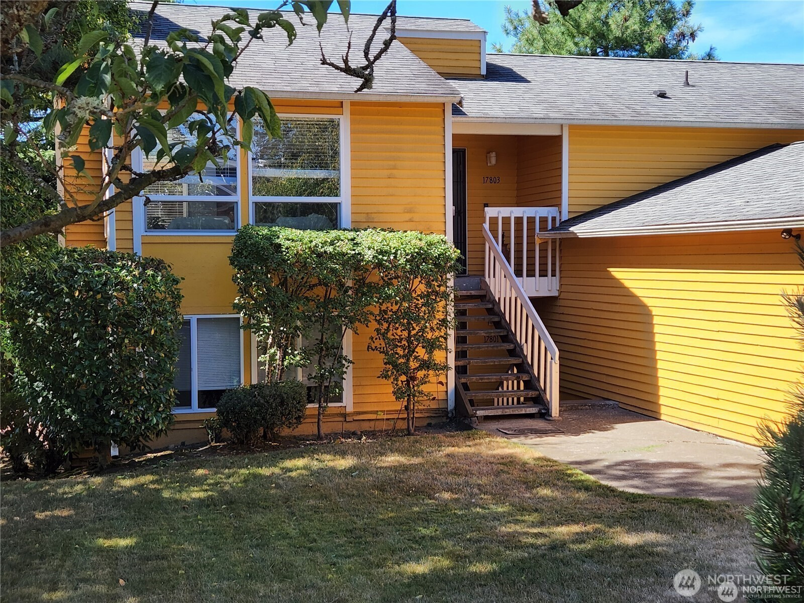 17801 Stone Avenue N, Shoreline, WA 98133