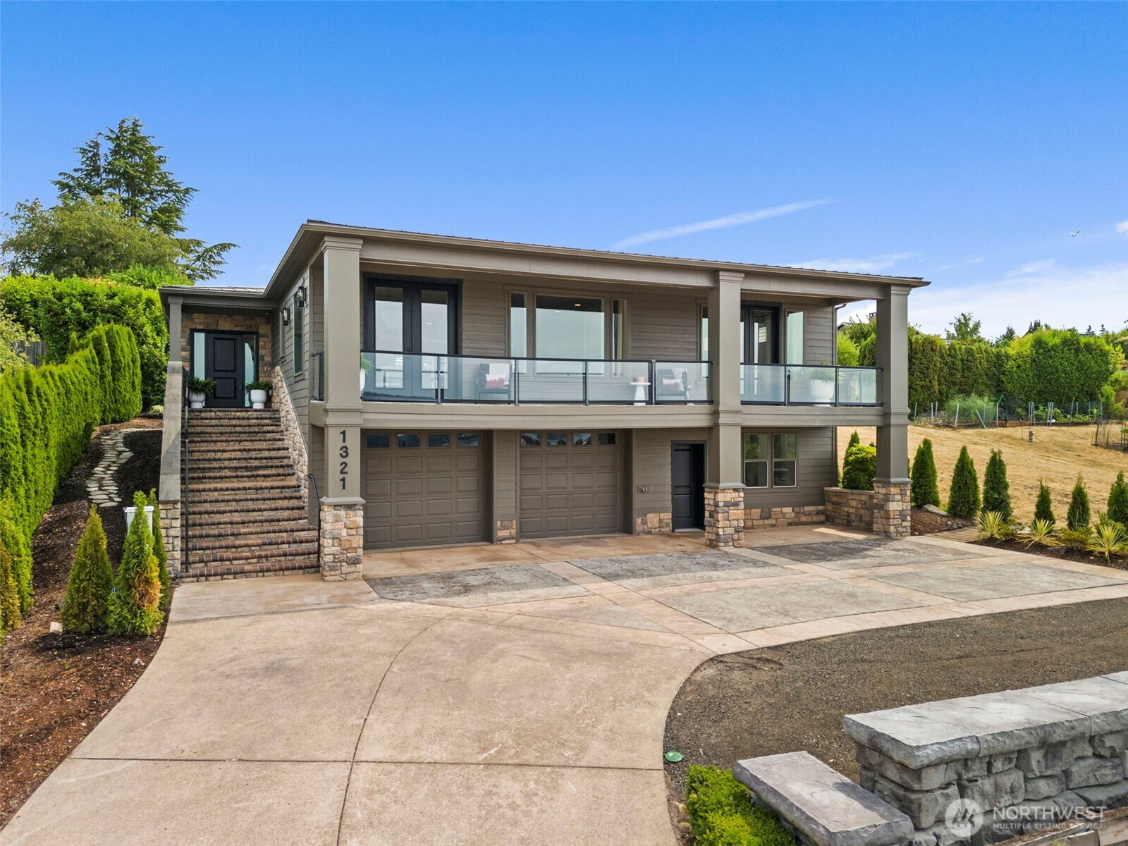 1321 S Sunset Drive, Tacoma, WA 98465