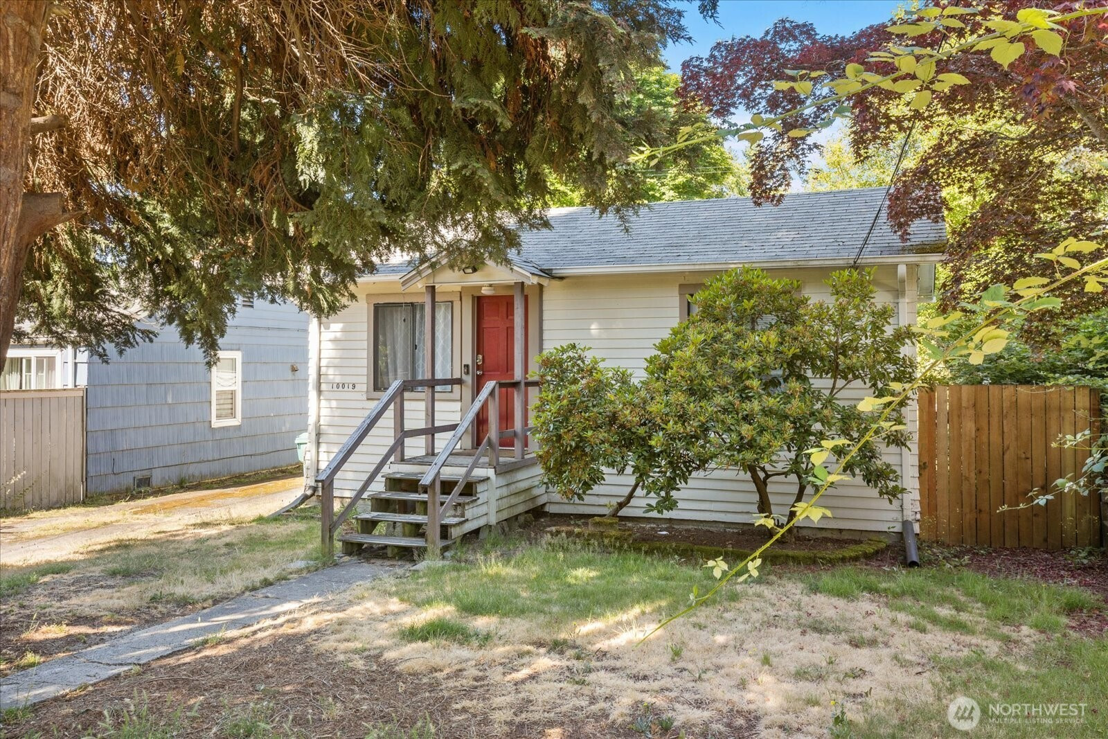 10019 Interlake Avenue N, Seattle, WA 98133