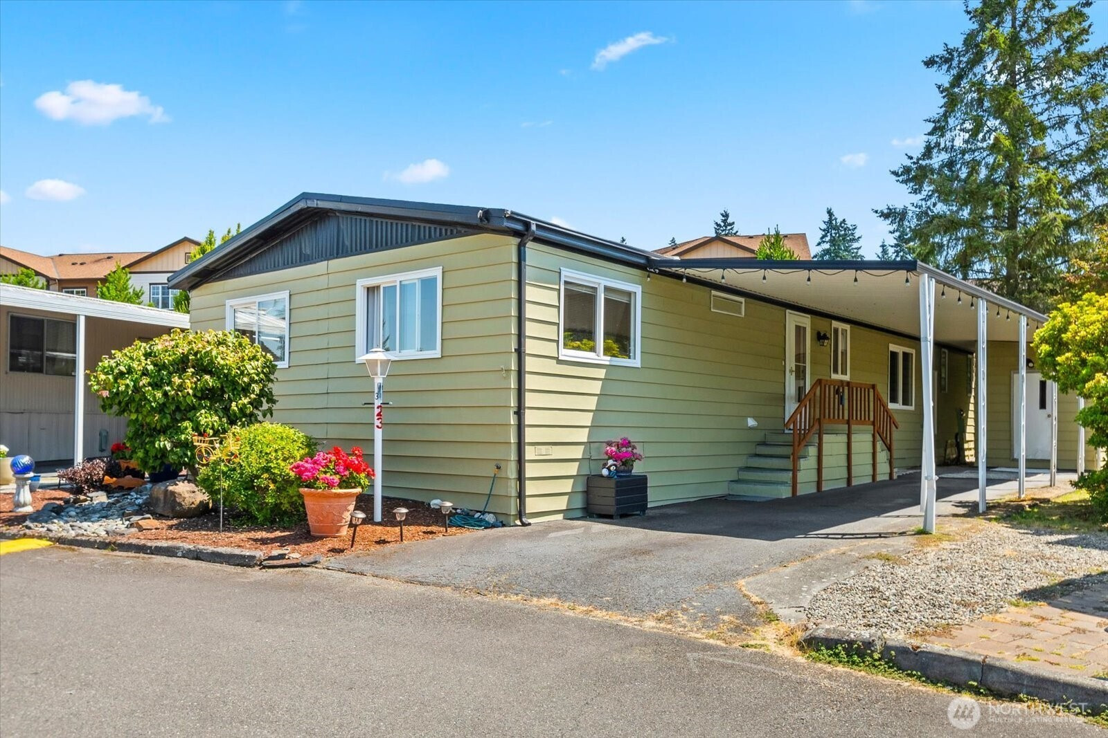 4111 164th Street SW, Lynnwood, WA 98087