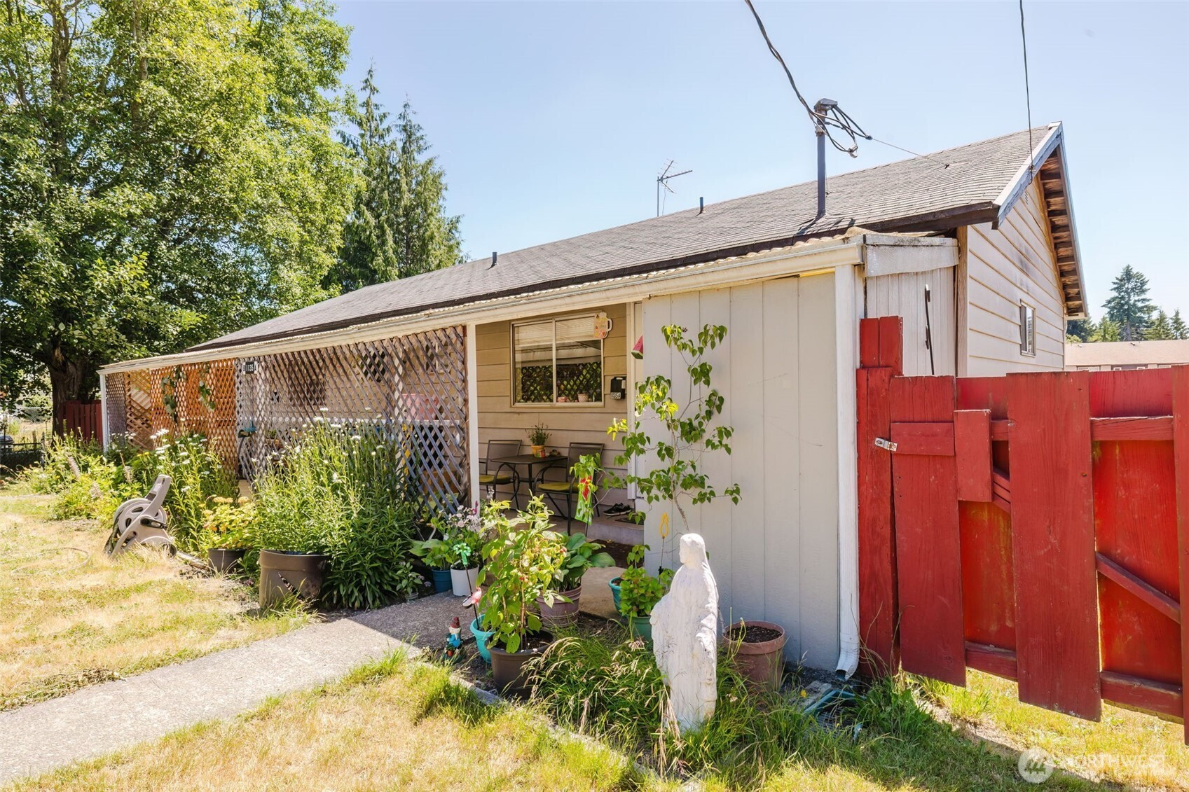 1135 Callahan Drive, Bremerton, WA 98310