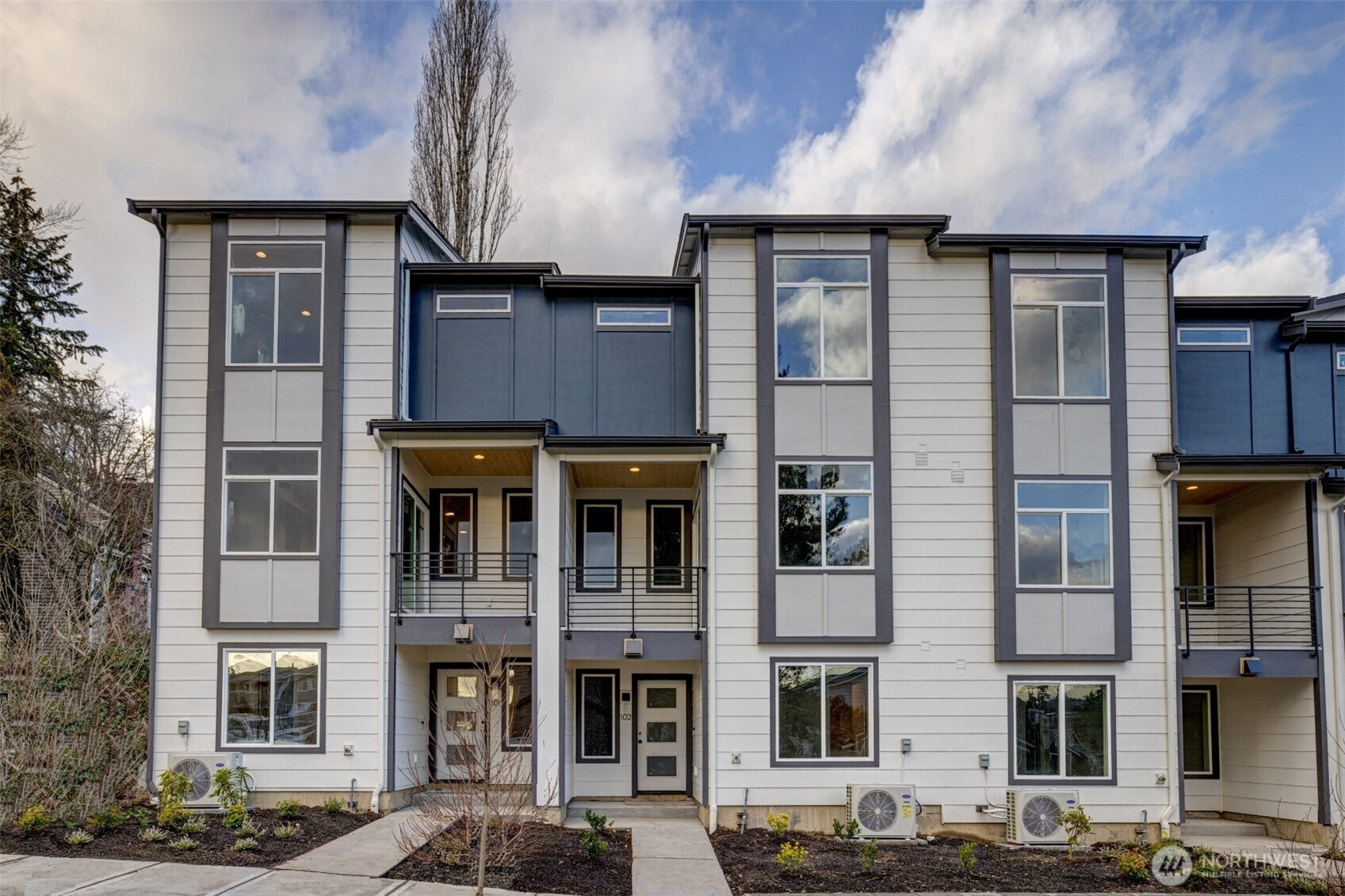 6722 NE 187th Street, Kenmore, WA 98028