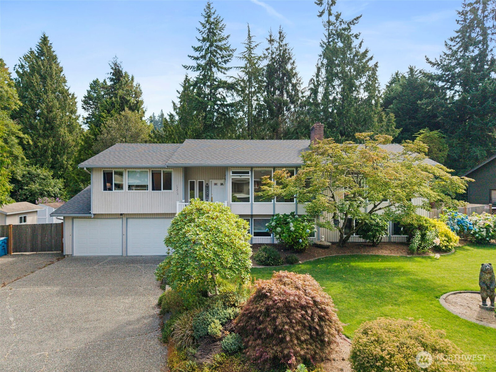 17215 77th Avenue W, Edmonds, WA 98026