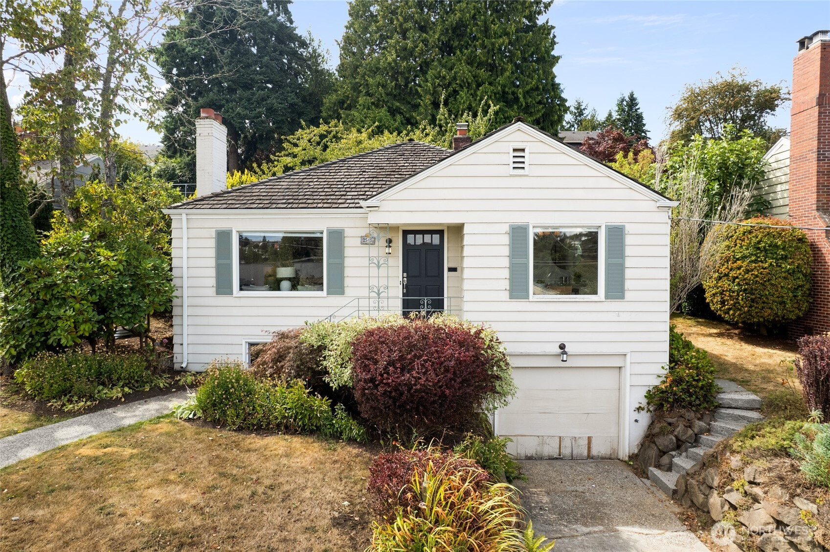2545 36th Avenue W, Seattle, WA 98199