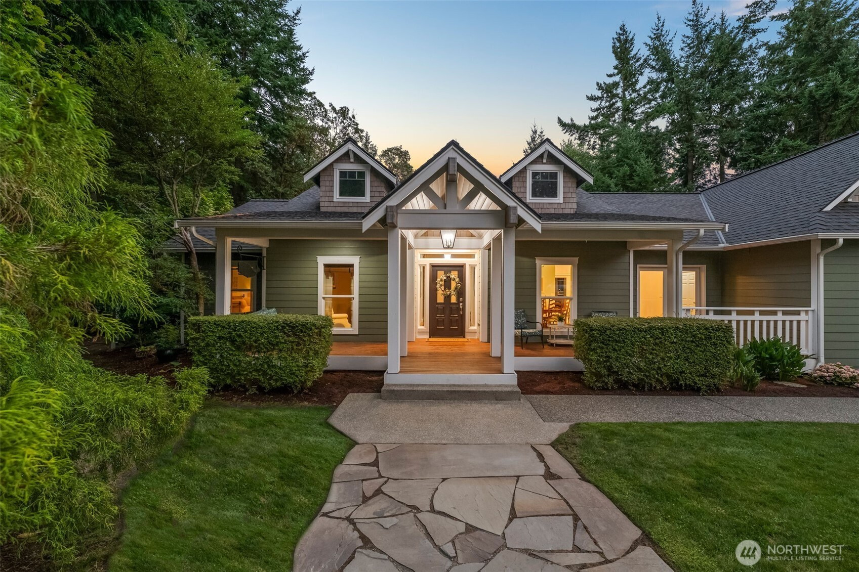 1090 Paha View Drive, Fox Island, WA 98333
