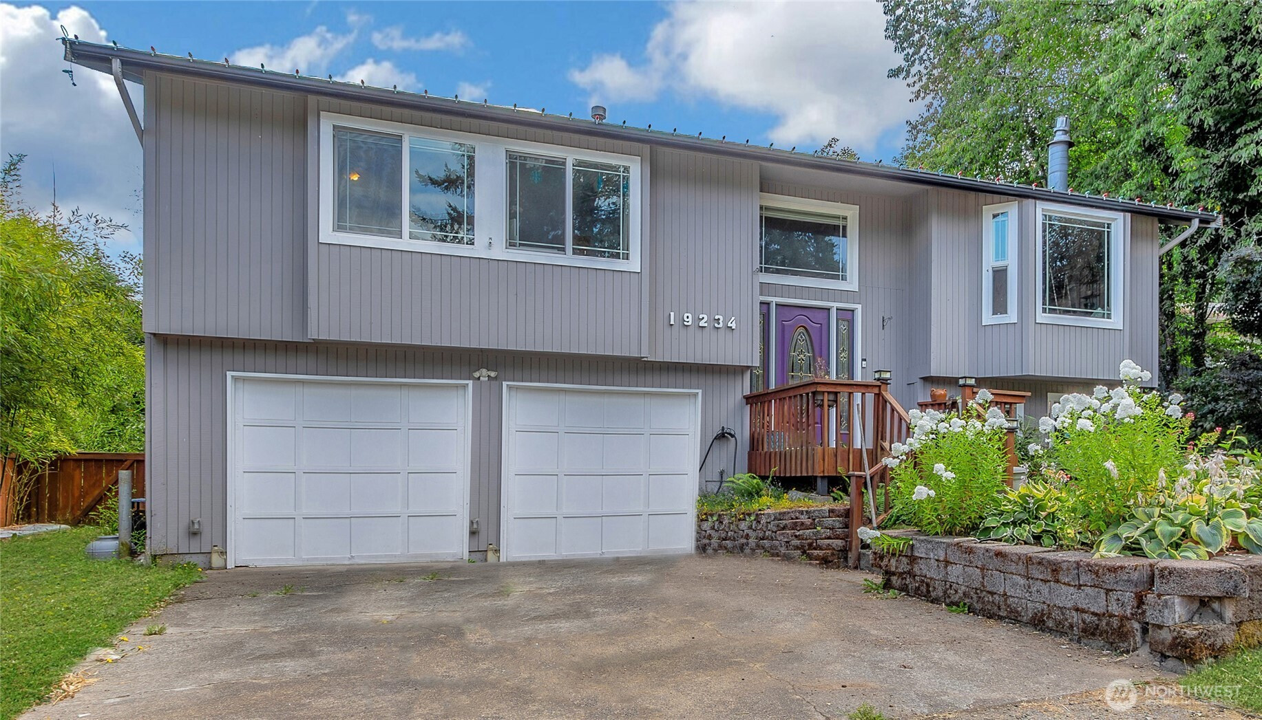 19234 54th St E, Lake Tapps, WA 98391