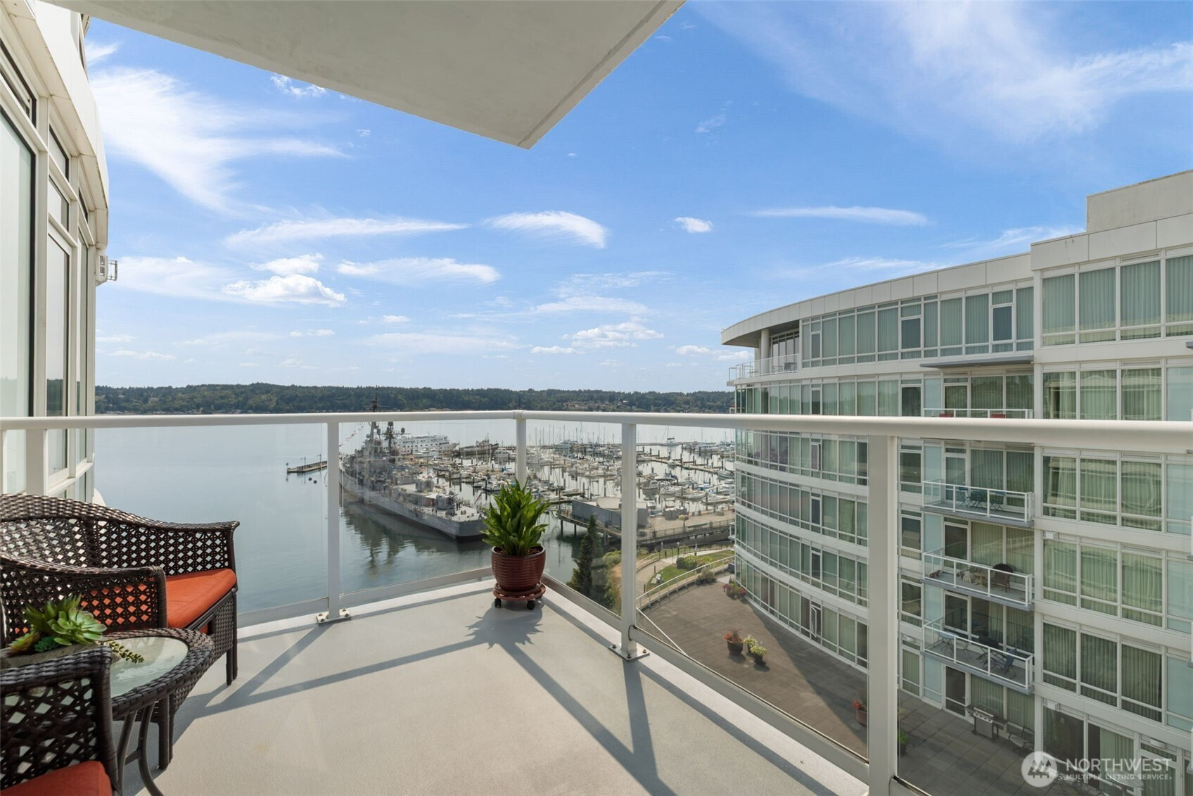 360 Washington Ave, Bremerton, WA 98337