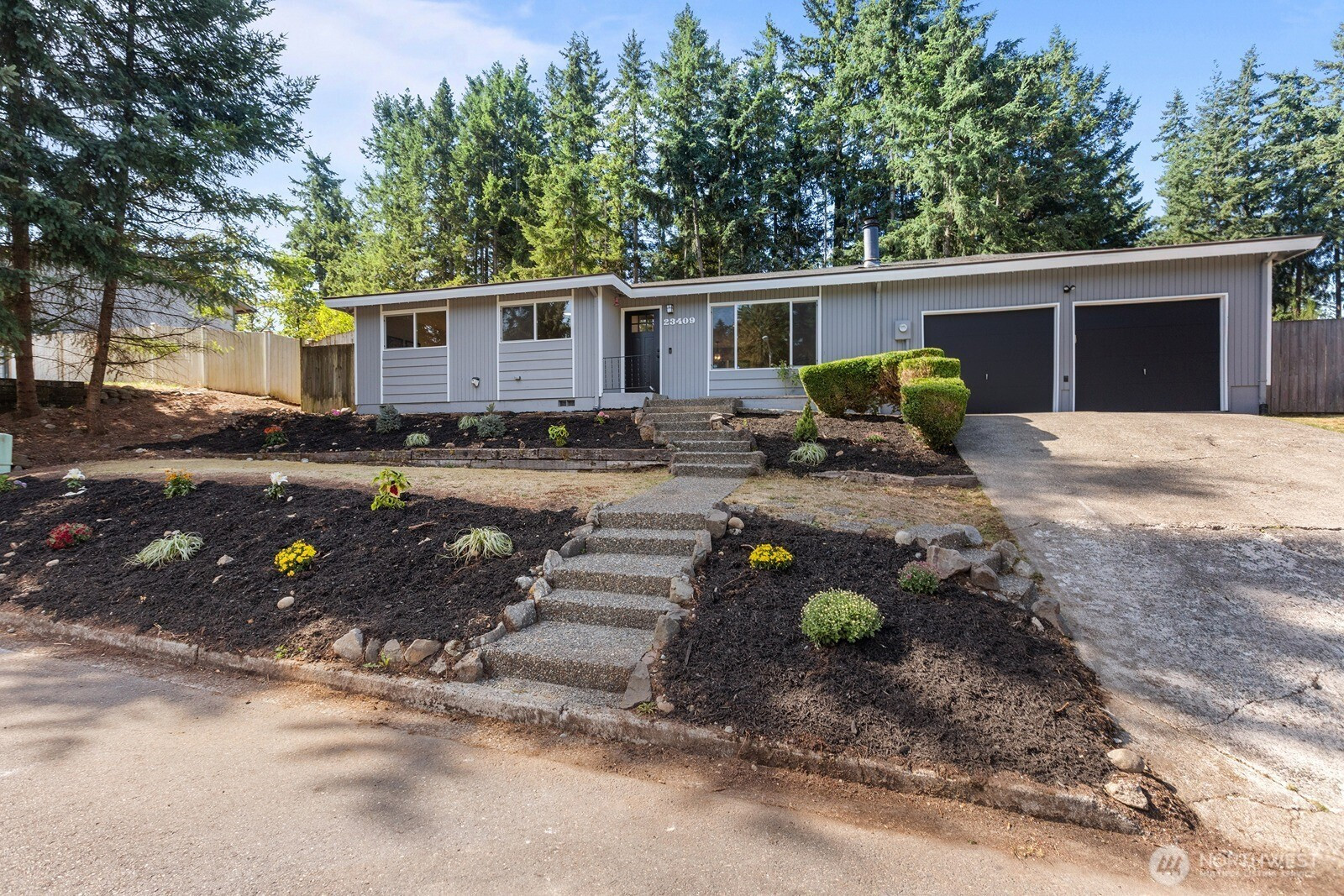 23409 SE 267th Place, Maple Valley, WA 98038